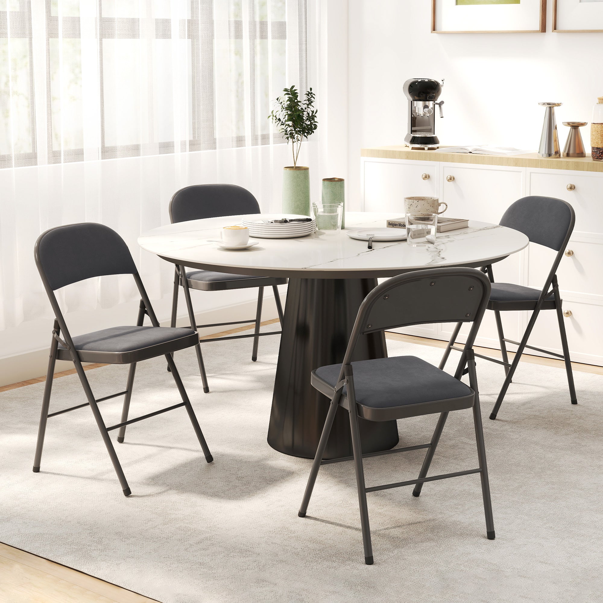 Lot de 4 chaises pliantes chaises de salle à manger portables intérieur avec assises et dossiers rembourrés en velours et cadre en acier, charge jusqu'à 120kg, gris foncé