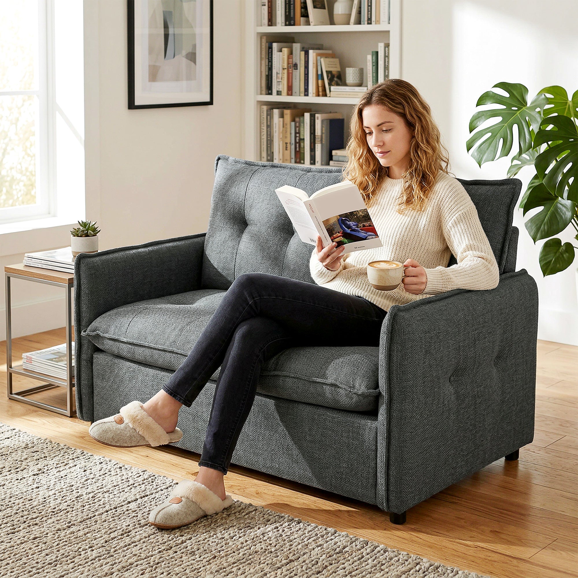 Canapé 2 places, canapé de salon moderne 131 cm avec assise rembourrée, coussins à ressorts, dossier épais et design capitonné, tissu en lin, pour chambre, appartement, petit espace, gris foncé