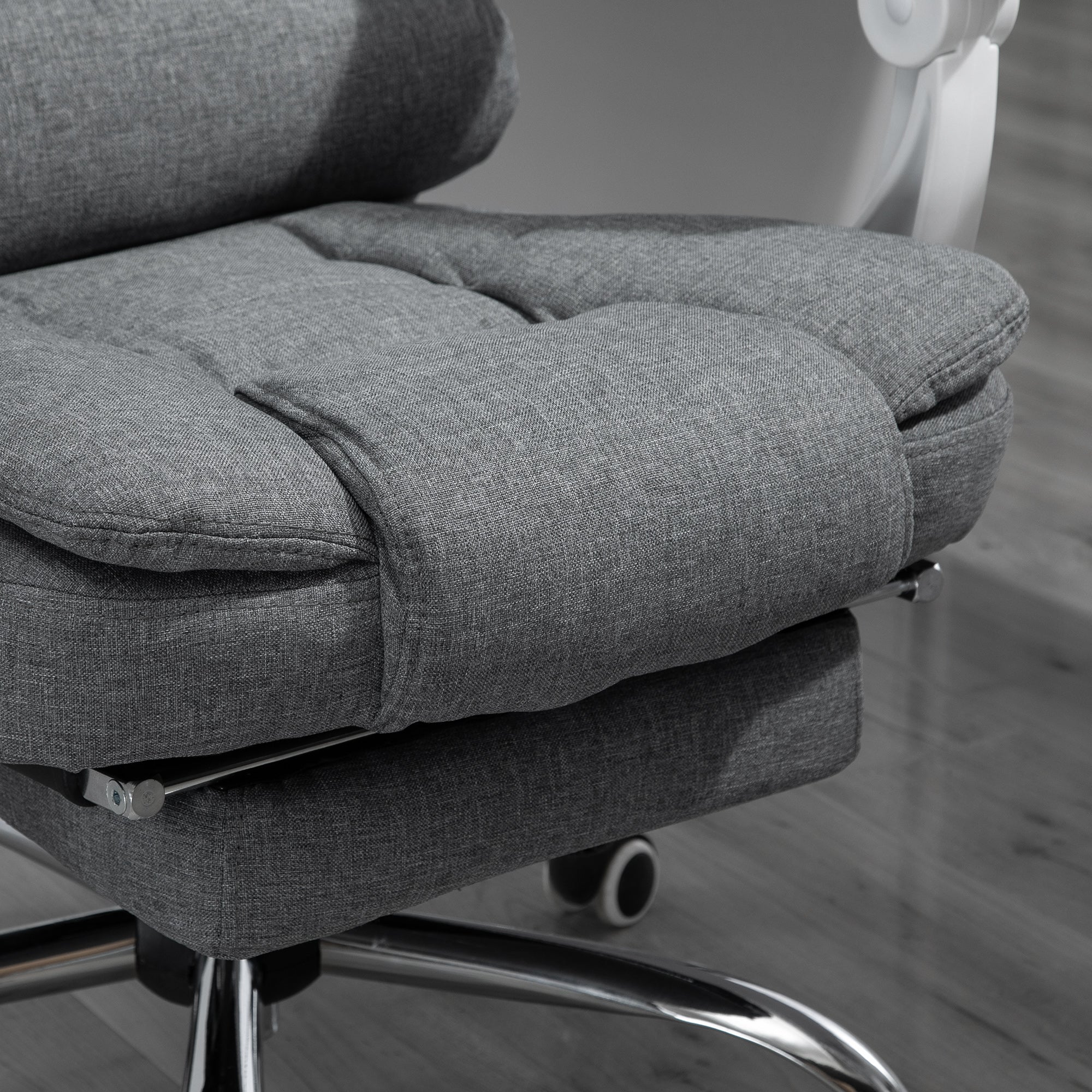 Fauteuil de bureau ergonomique, chaise de bureau avec repose-pied, dossier inclinable, accoudoirs rembourrés, en tissu aspect lin gris