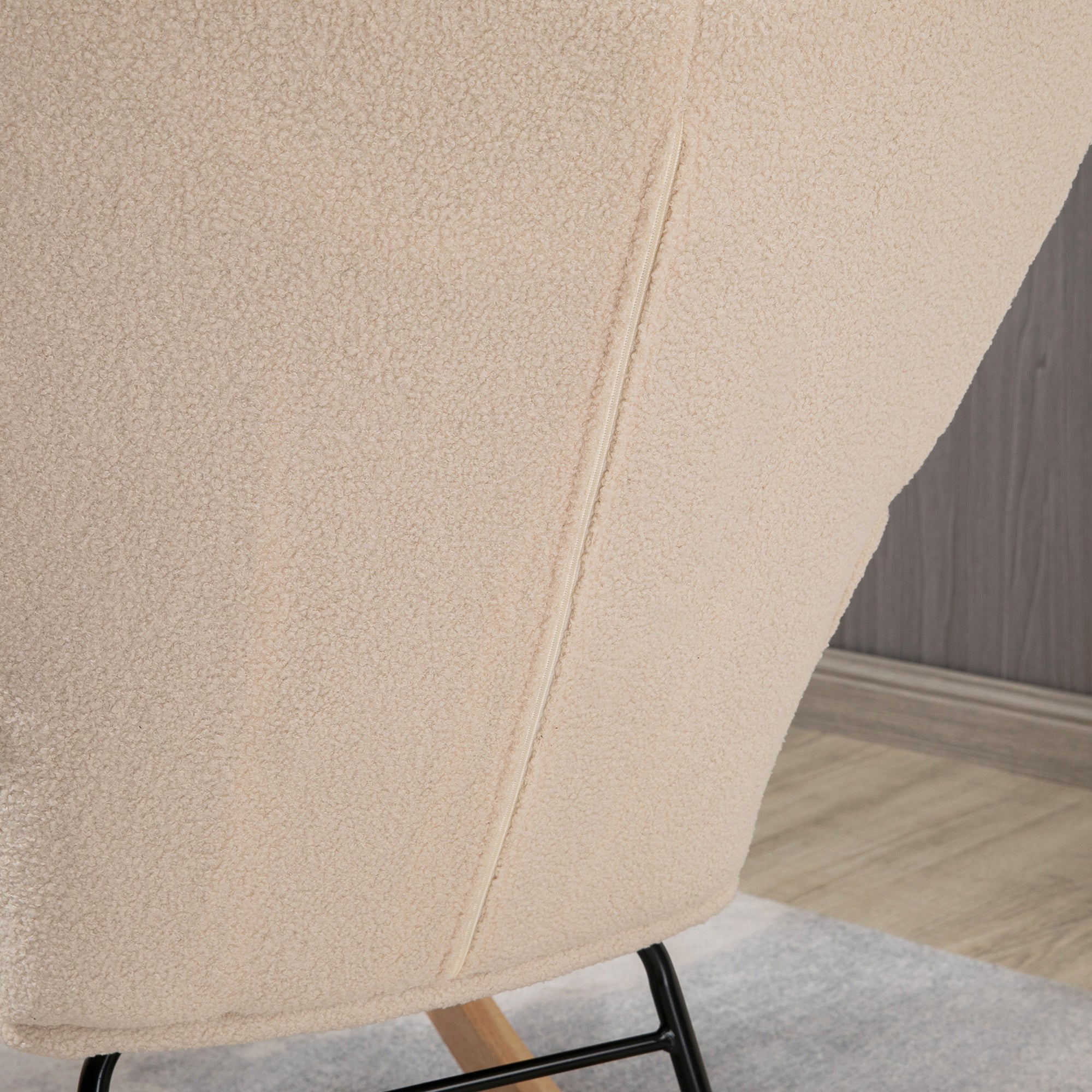 Fauteuil à bascule, rocking chair, revêtement bouclette, fauteuil allaitement, chaise à bascule, structure en acier, pieds en bois massif, beige