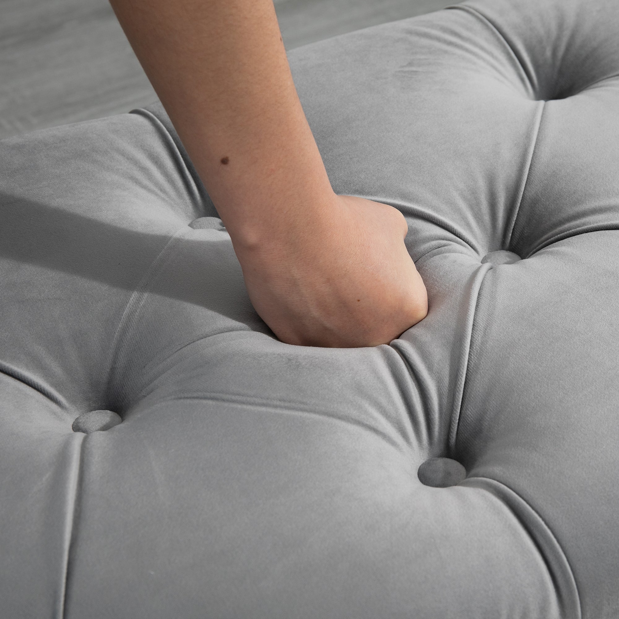 Banc de rangement, coffre de rangement design capitonné demi-cercle bout de lit avec revêtement velours, pieds en bois d'hévéa, pour salon, chambre, entrée, 120 x 46 x 42 cm, gris