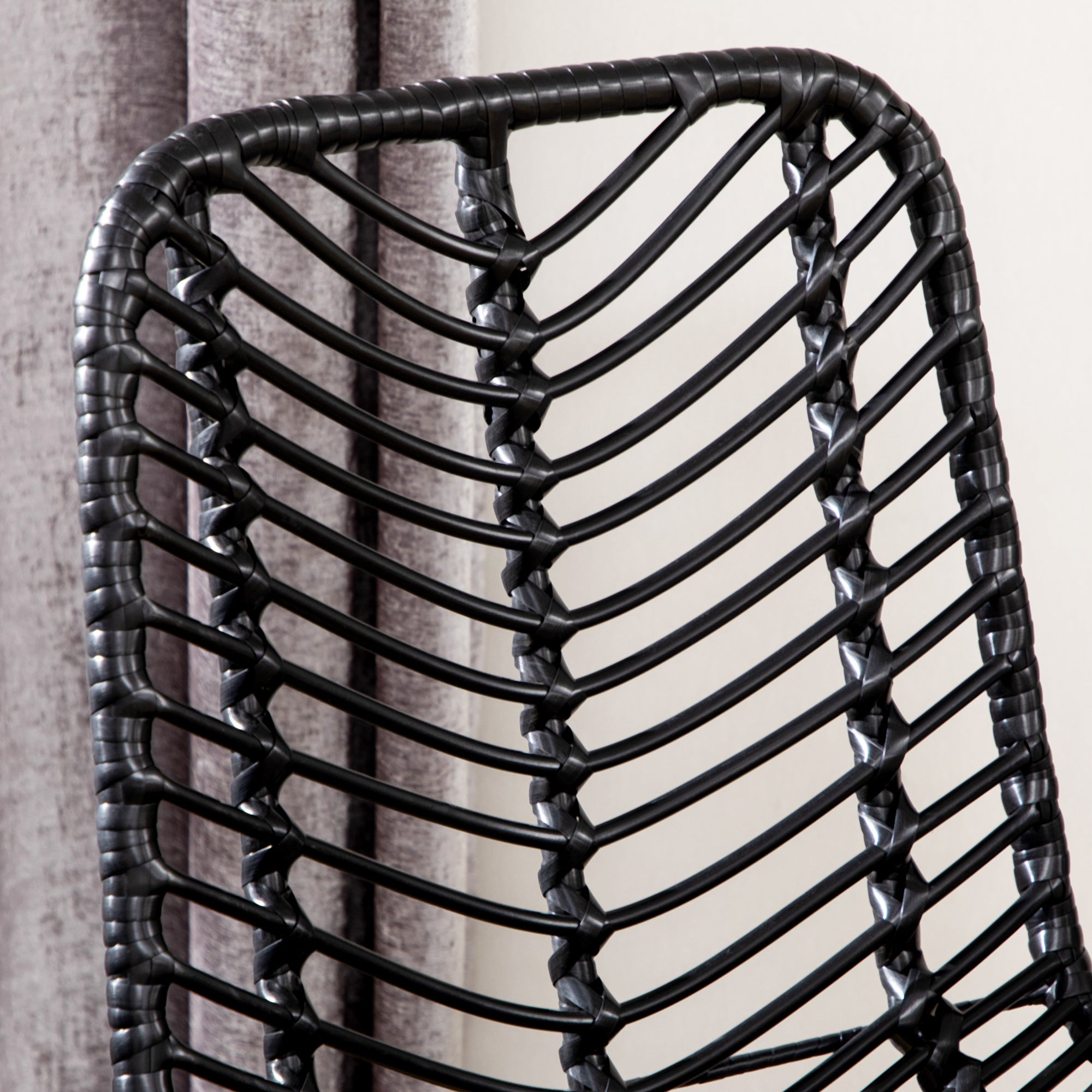 Lot de 2 tabourets de bar chaise de bar design bohème Hauteur 66 cm avec repose-pieds métal et dossier cannage - noir