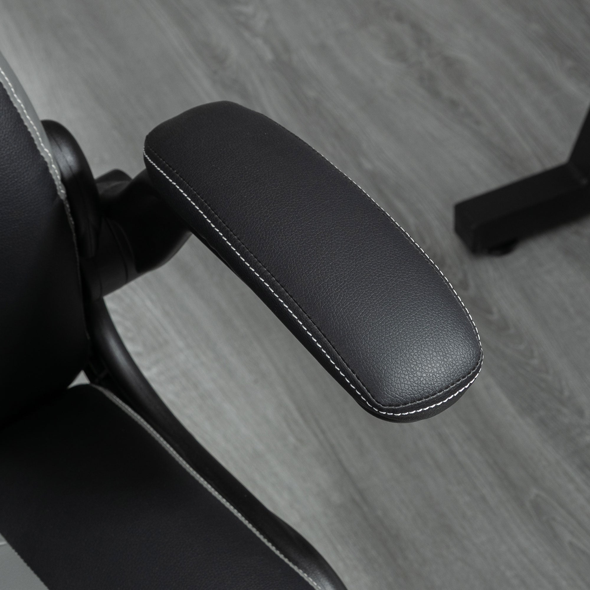 Chaise de gaming ergonomique avec base ronde métal pivotante 360° hauteur réglable têtière accoudoirs relevables PVC gris noir