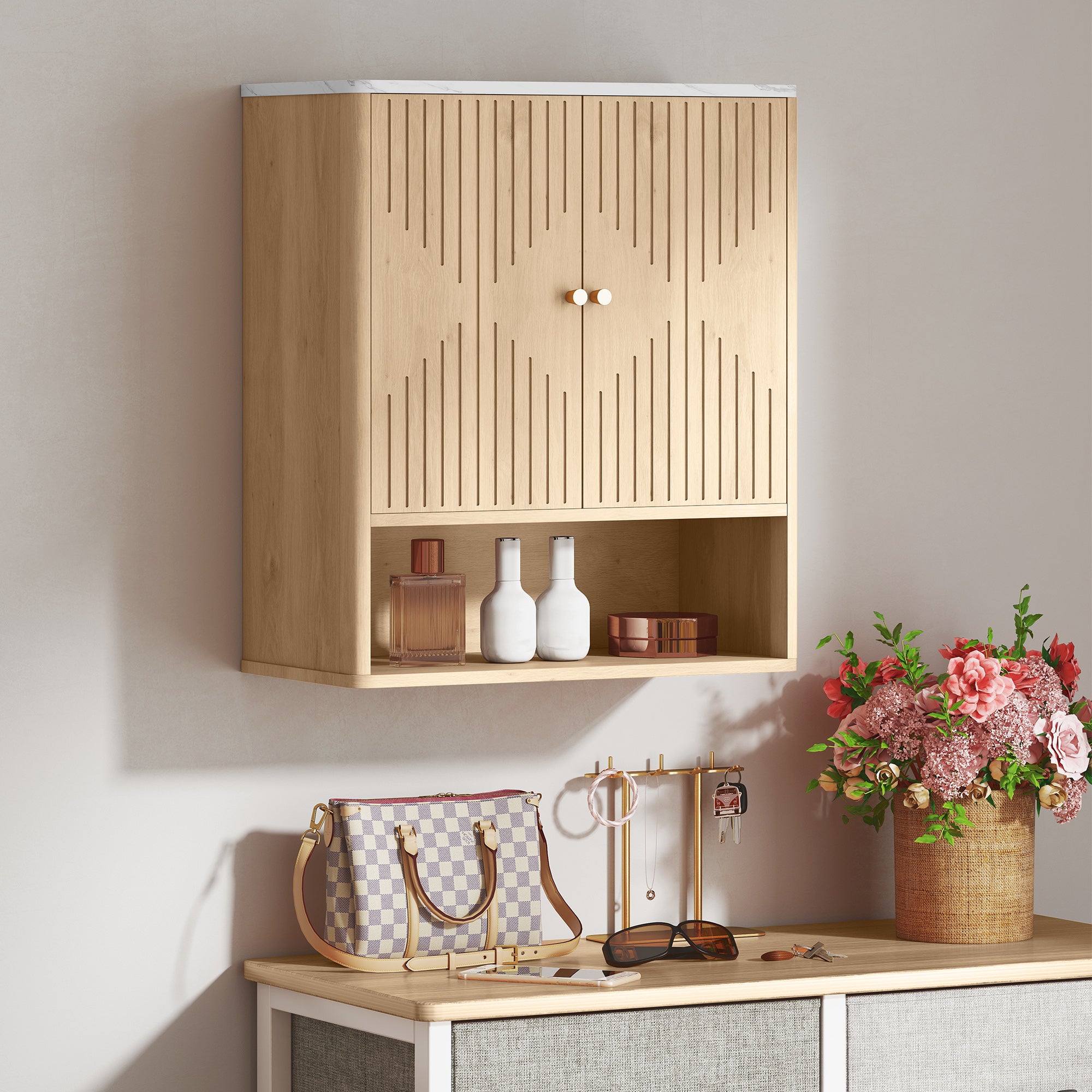 Armoire murale de salle de bain, meuble de rangement avec compartiment ouvert et étagère réglable, meuble haut de salle de bain portes à motifs en forme de sablier, 60 x 18 x 70 cm, chêne