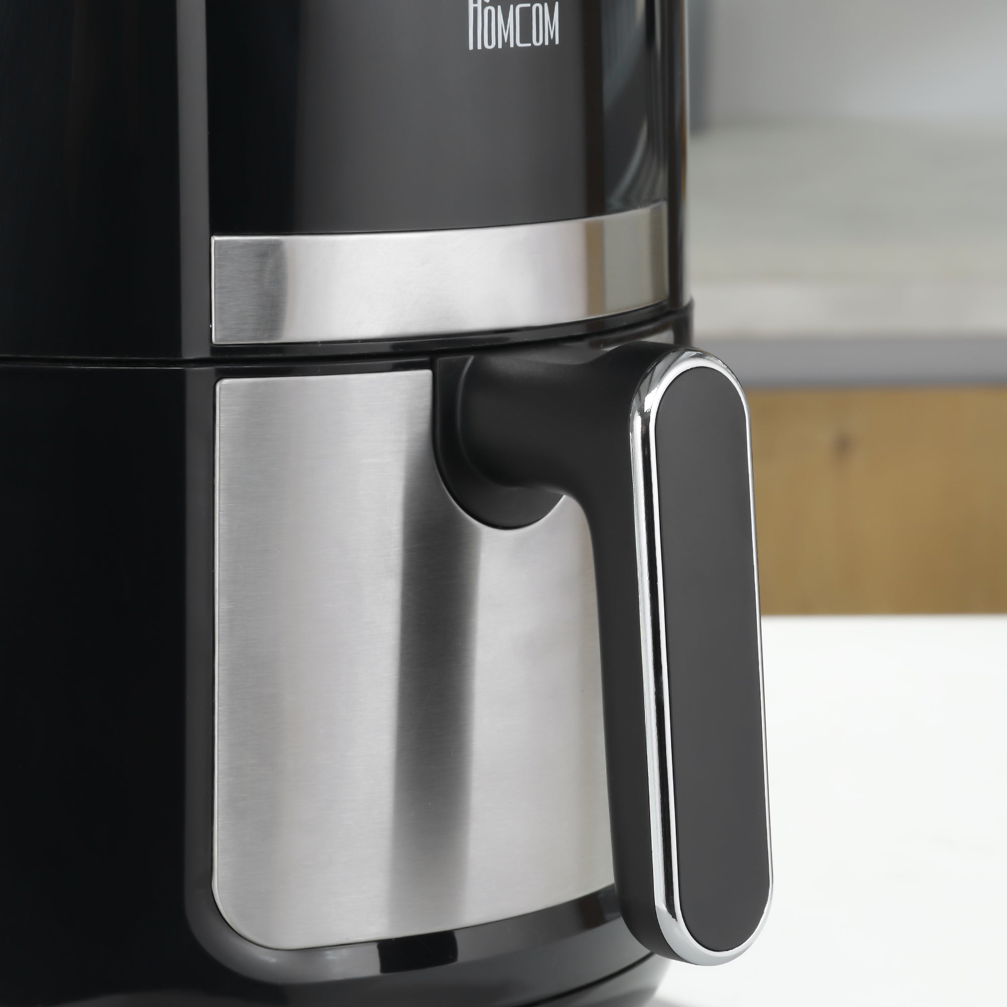 Friteuse sans huile 4 L, air fryer 1300 W 12 programmes, écran tactile, température réglable, arrêt automatique et panier antiadhésif, 85% de matières grasses en moins, sans BPA et PFOA, noir