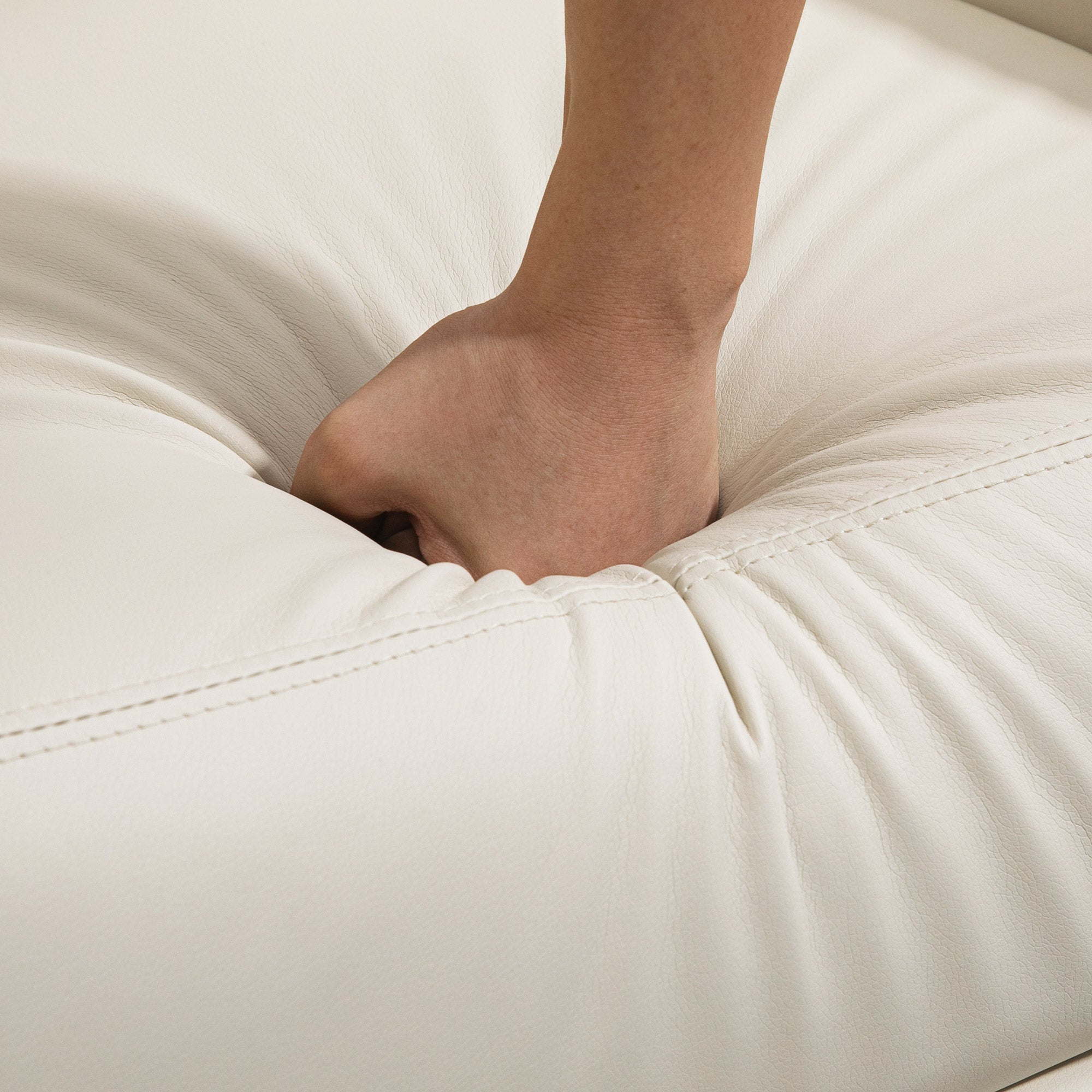 Fauteuil de Relaxation et Massage électrique avec Inclinaison Manuelle Dossier Repose-Pied réglable revêtement synthétique Crème