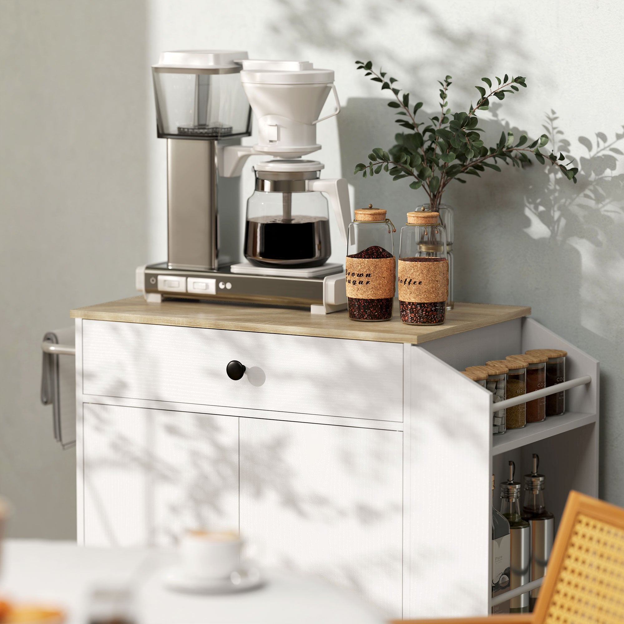 Îlot central cuisine mobile, desserte cuisine avec tiroir, étagère réglable, placard à deux portes, barre à serviettes et étagères à épices pour salle à manger, blanc