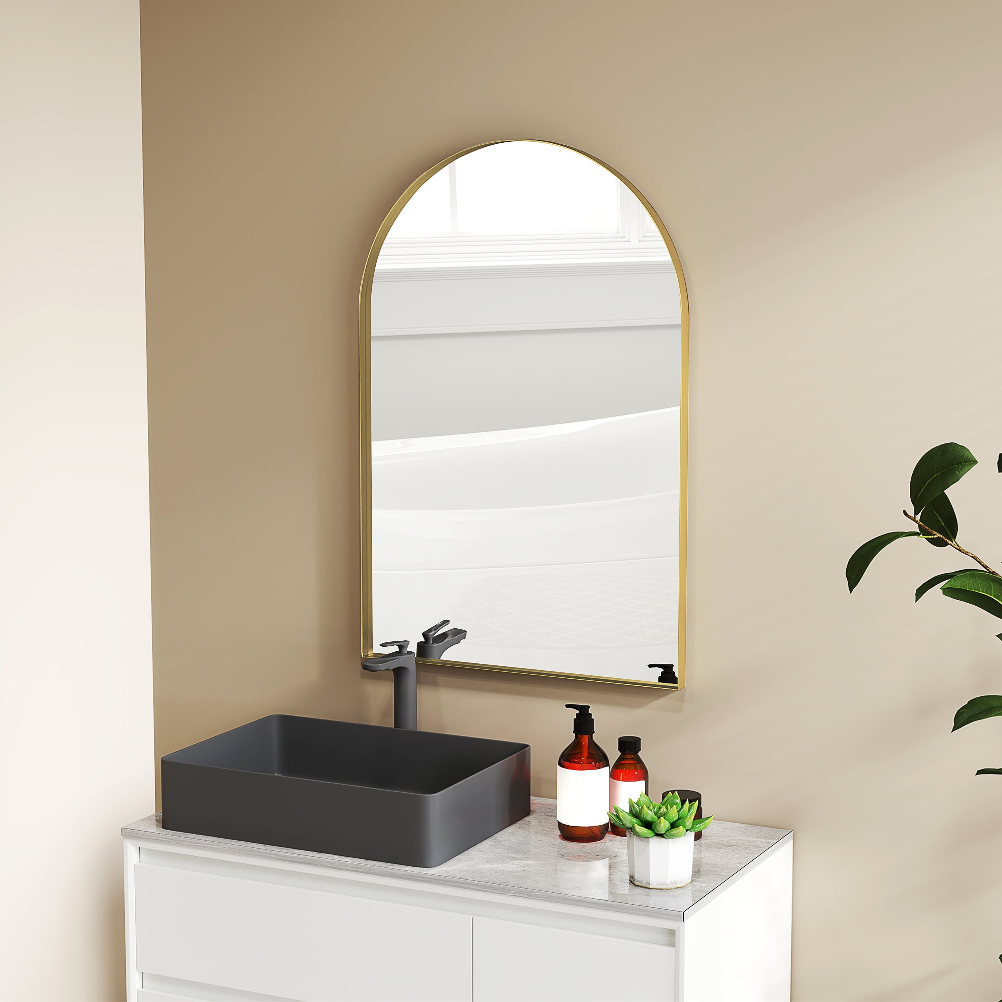 Miroir mural arqué, miroir de salle de bain, 60 x 90 cm, haute définition, avec cadre en alliage d'aluminium, pour chambre, salon, entrée, or