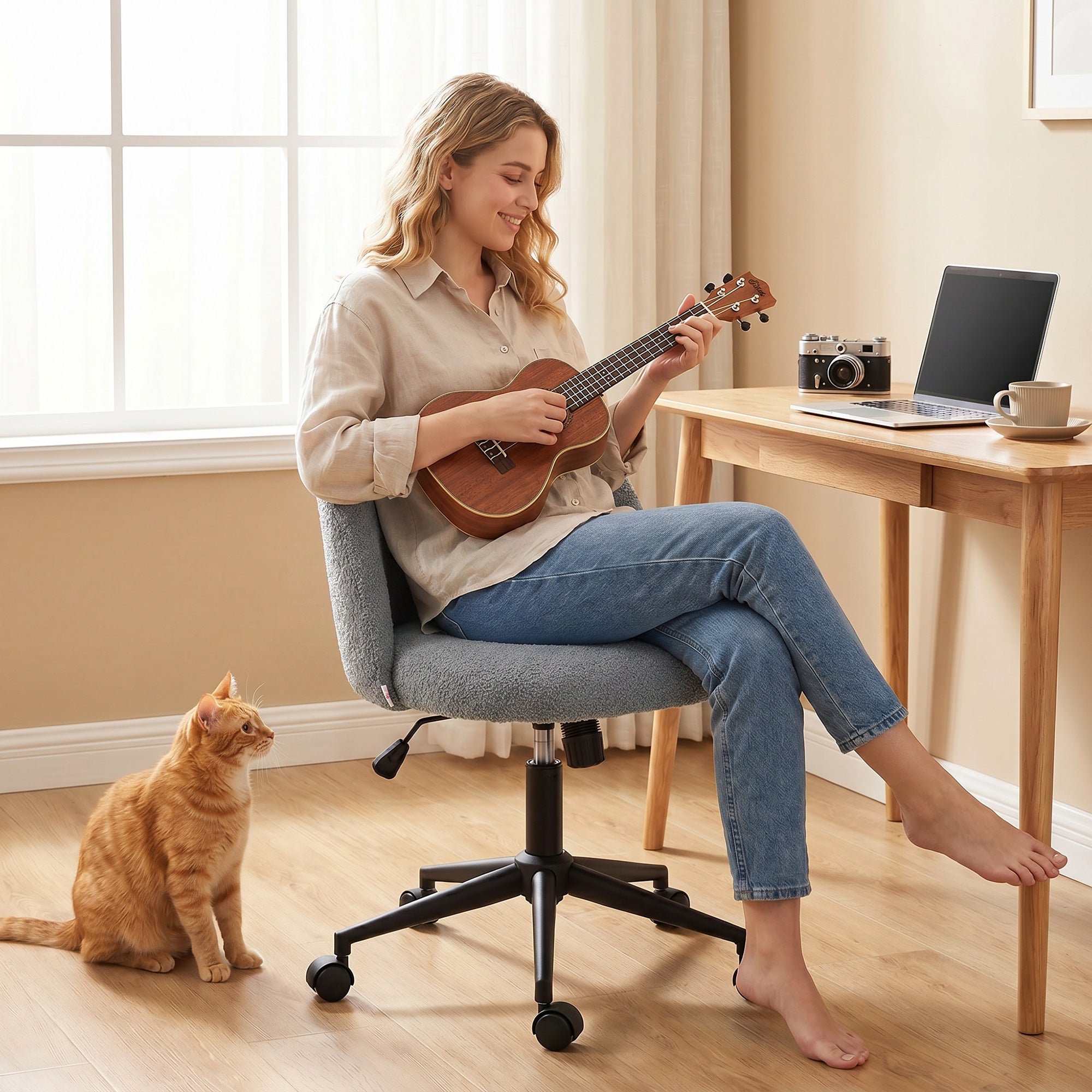 Chaise de Bureau Ergonomique, Fauteuil de Bureau Pivotant en Fourrure Teddy, Hauteur Réglable, Roulettes, Mousse Haute Résilience, Fonction de Bascule, pour Coiffeuse ou Maquillage, Gris