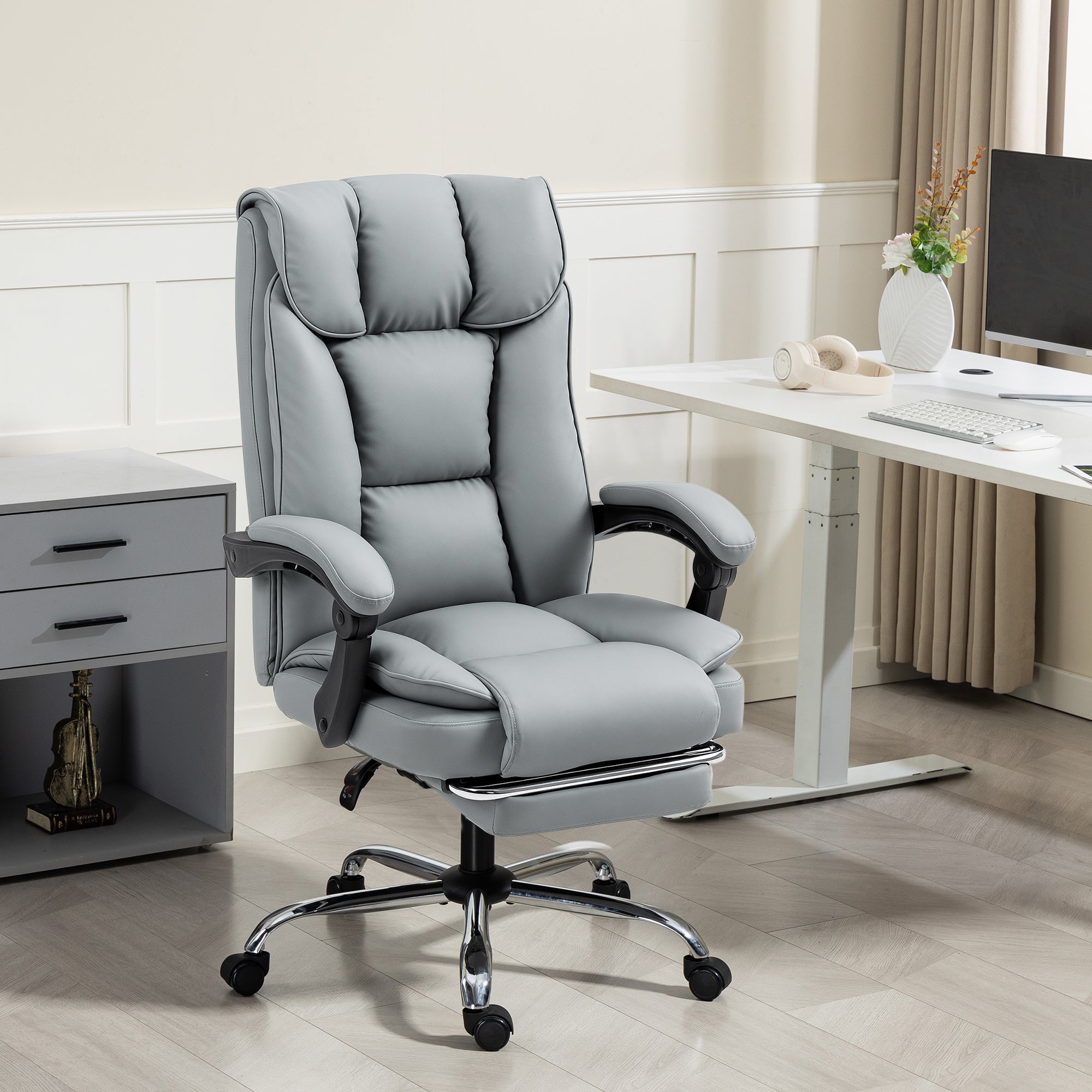 Chaise de Bureau Ergonomique, Fauteuil de Bureau Inclinable avec Repose-Pieds, Hauteur Réglable, Rembourrage Double Couche, Pivotante 360°, Revêtement Synthétique Résistant pour Animaux, Gris