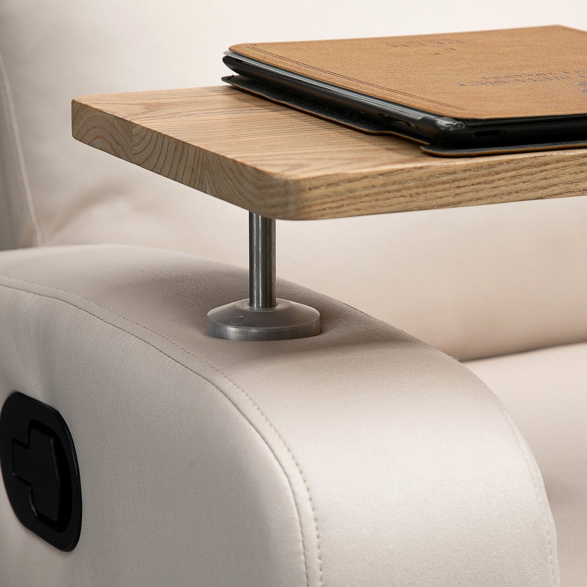 Fauteuil Relax Électrique Fauteuil Massant Inclinable avec Tablette, Poches latérales et Télécommande pour Salon et Chambre- en Microfibre Beige