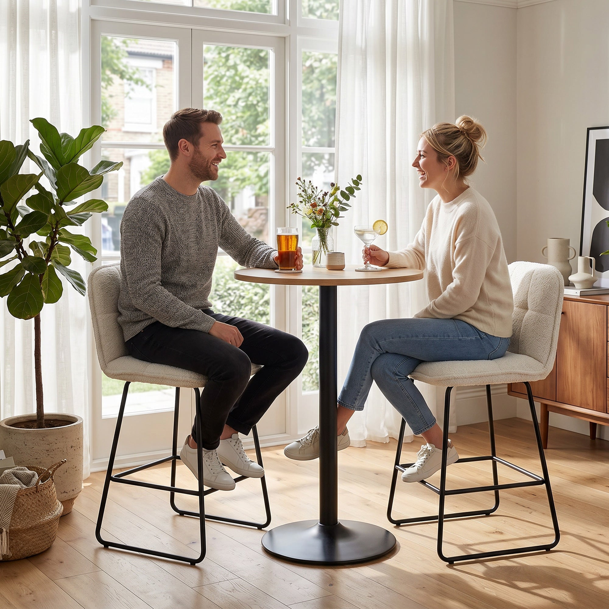 Lot de 2 Tabourets de Bar, Chaises de Bar Rembourrées en Tissu Bouclette, Extra-Large Assise 66H cm, Dossier, Repose-Pieds, Cadre en Métal, Chaises Hautes Cuisine Salle à Manger Comptoir, Crème