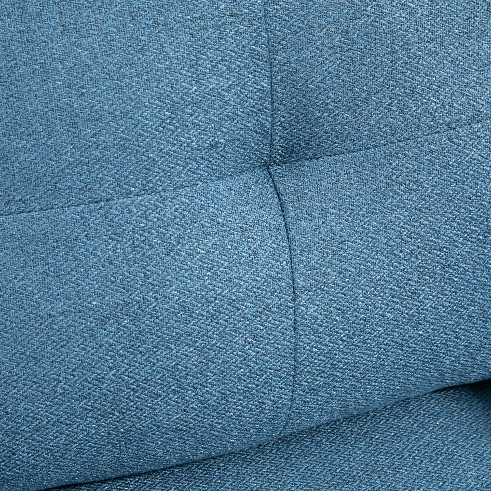Fauteuil scandinave dossier capitonné avec passepoil en tissu 76 x 68 x 80 cm - bleu et pieds en métal noir et doré