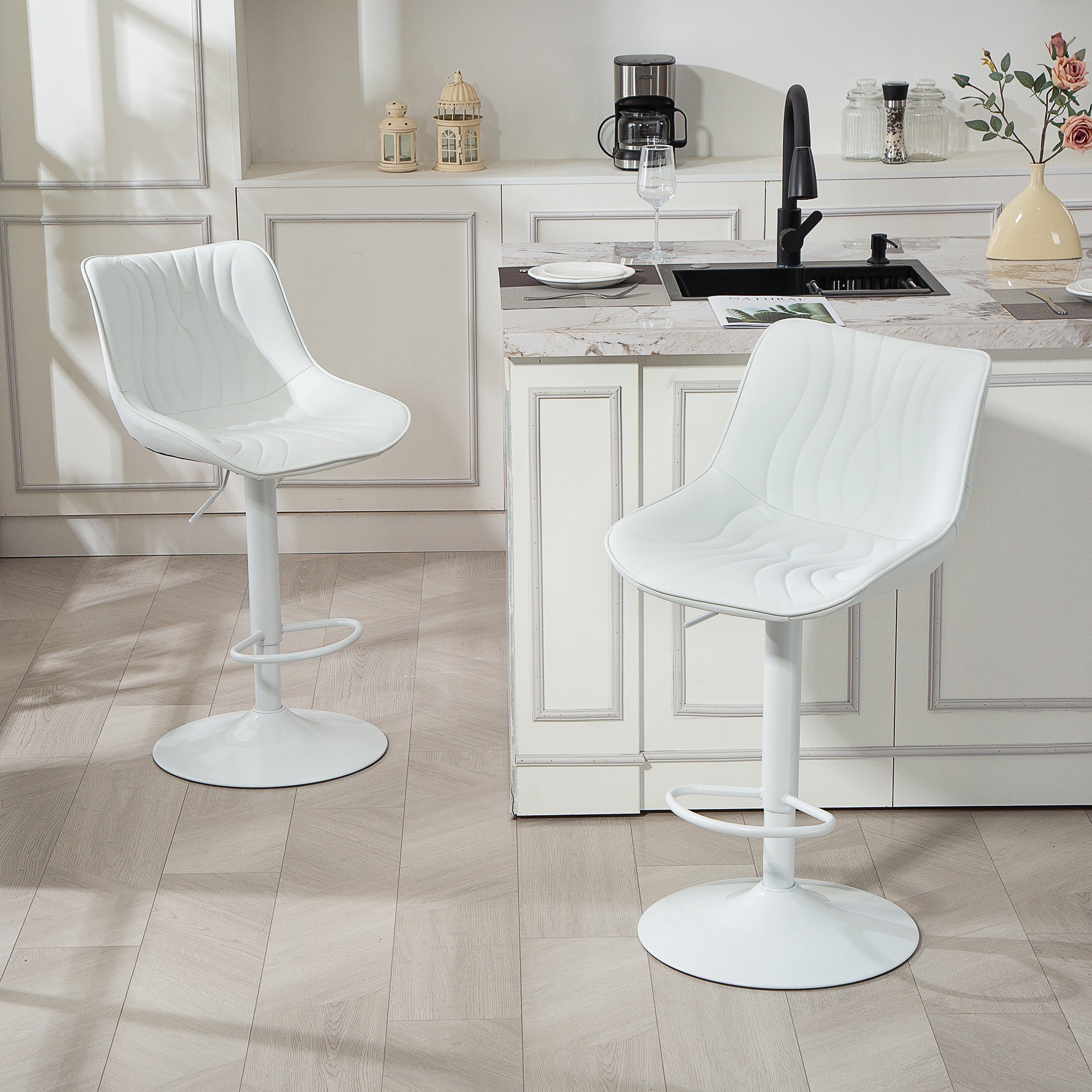 Lot de 2 tabourets de bar, chaises de bar, structure en acier, hauteur réglable 92-110 cm, chaises hautes avec dossier et repose-pieds, design moderne, siège en polyuréthane, blanc