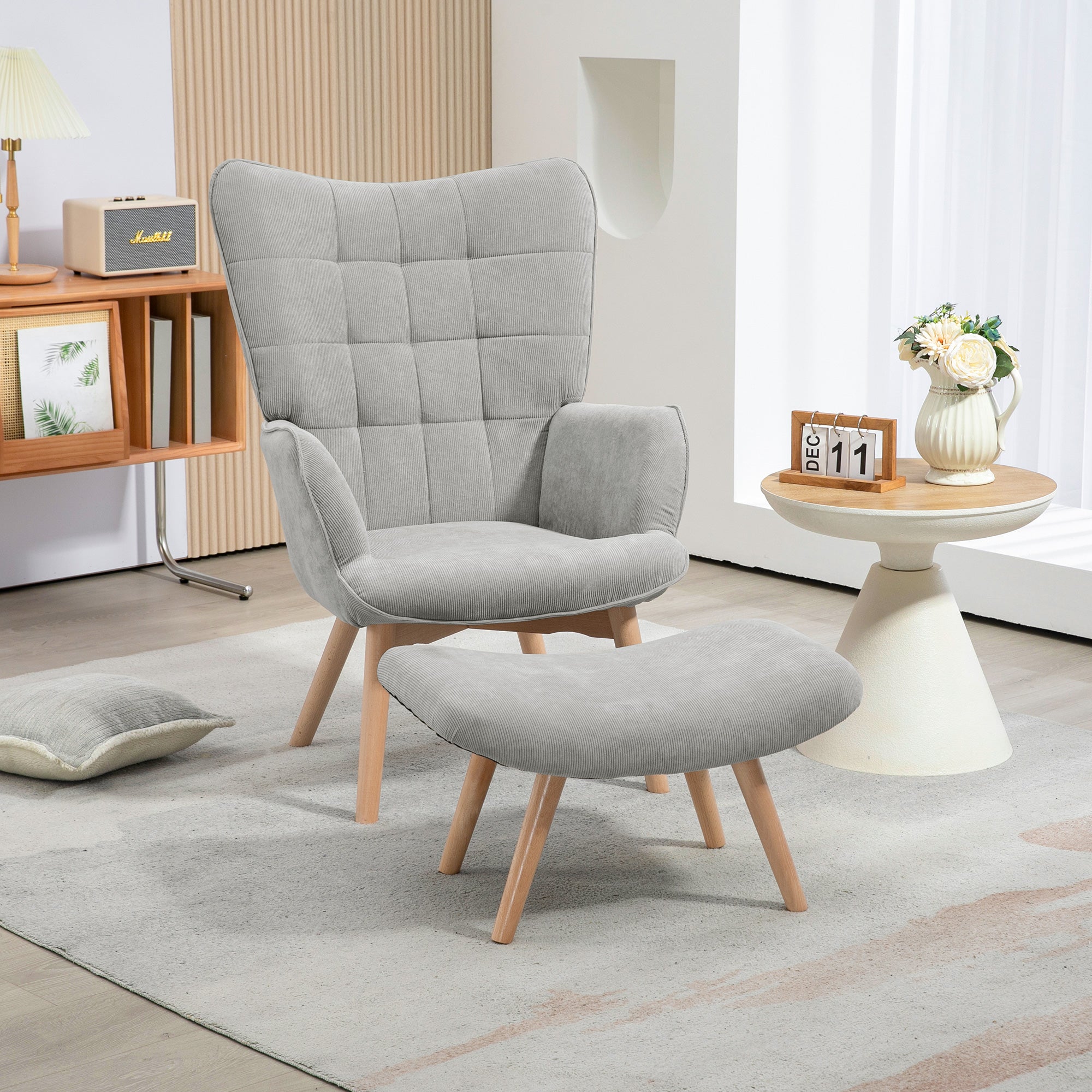 Fauteuil avec repose pied, fauteuil salon avec pieds en bois, dossier haut et tissu aspect velours côtelé, pour salon chambre à coucher gris