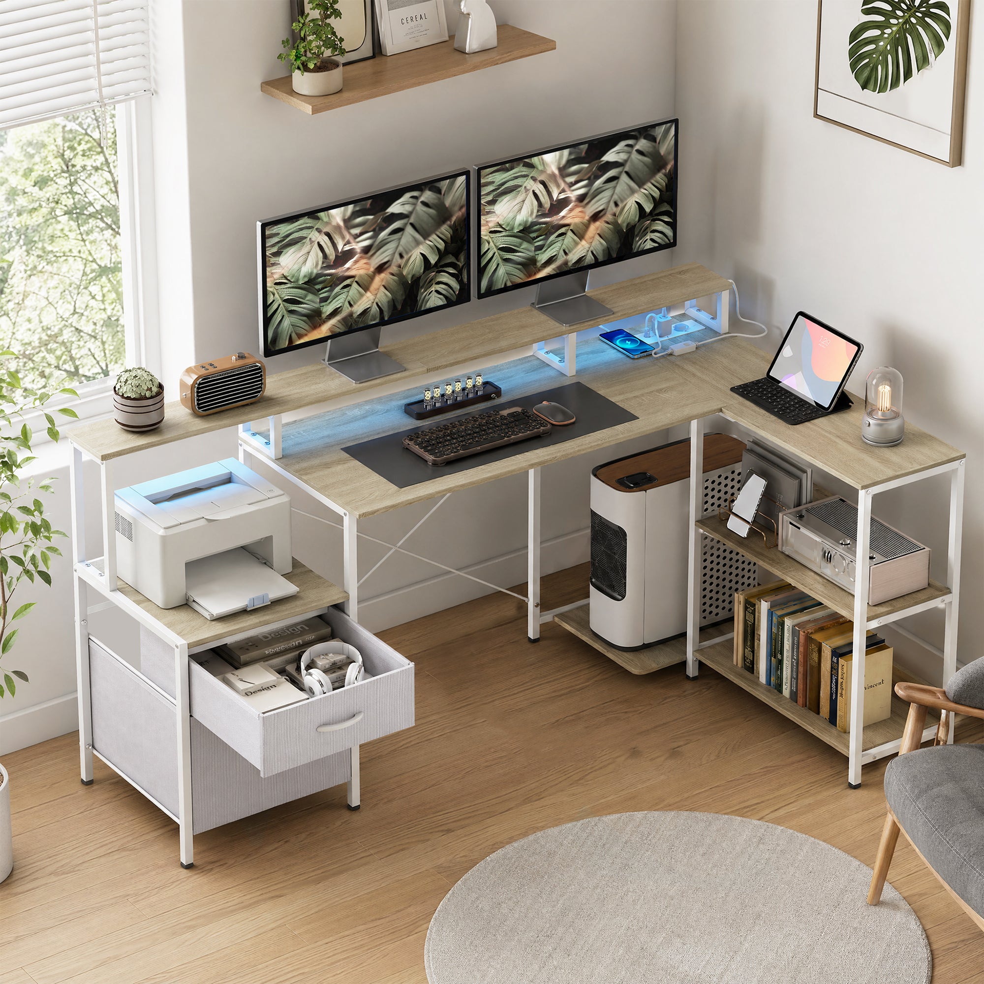 Bureau d'Angle avec Prises et Lumières LED RGB, Bureau d'Ordinateur, 172x100cm, Support d'Écran, 2 Tiroirs en Tissu, Support Imprimante, Table Informatique pour Chambre ou Coin Travail, Blanc