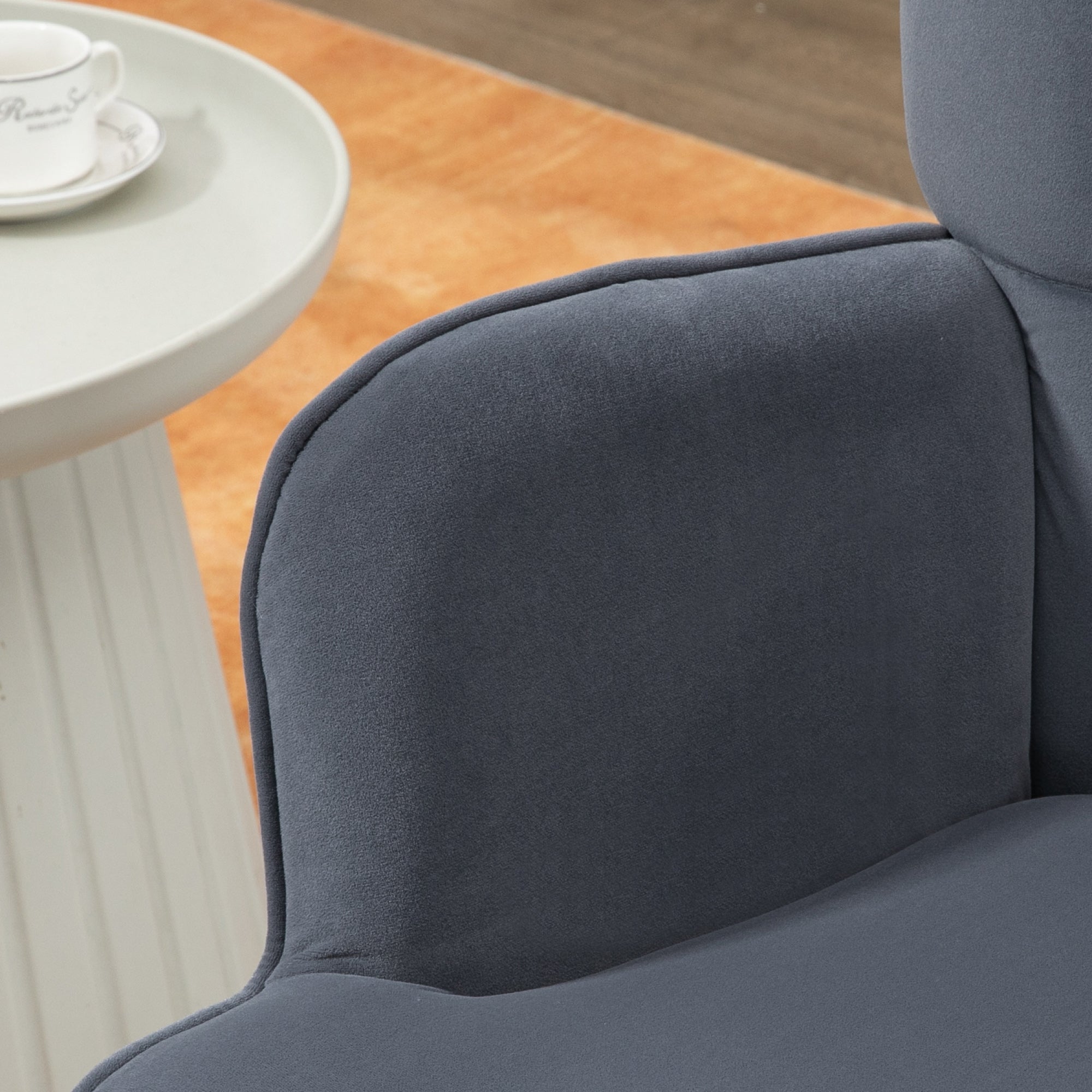 Fauteuil avec repose-pied, fauteuil salon capitonné avec dossier haut, pieds en acier doré et tissu velours, pour salon, chambre à coucher, gris foncé