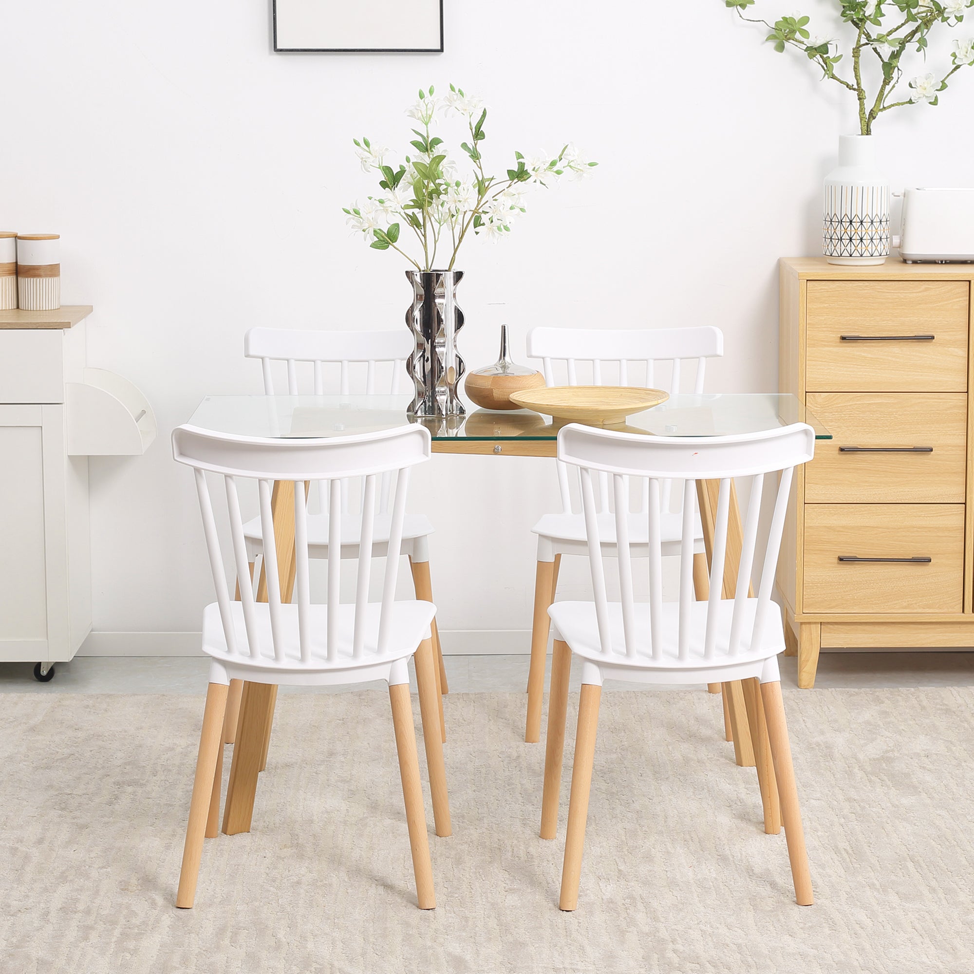 Lot de 4 chaises de salle à manger, chaises de cuisine, style scandinave, dossier haut, assise en polypropylène, pieds en hêtre, pour salon, chambre, cuisine, bureau, blanc