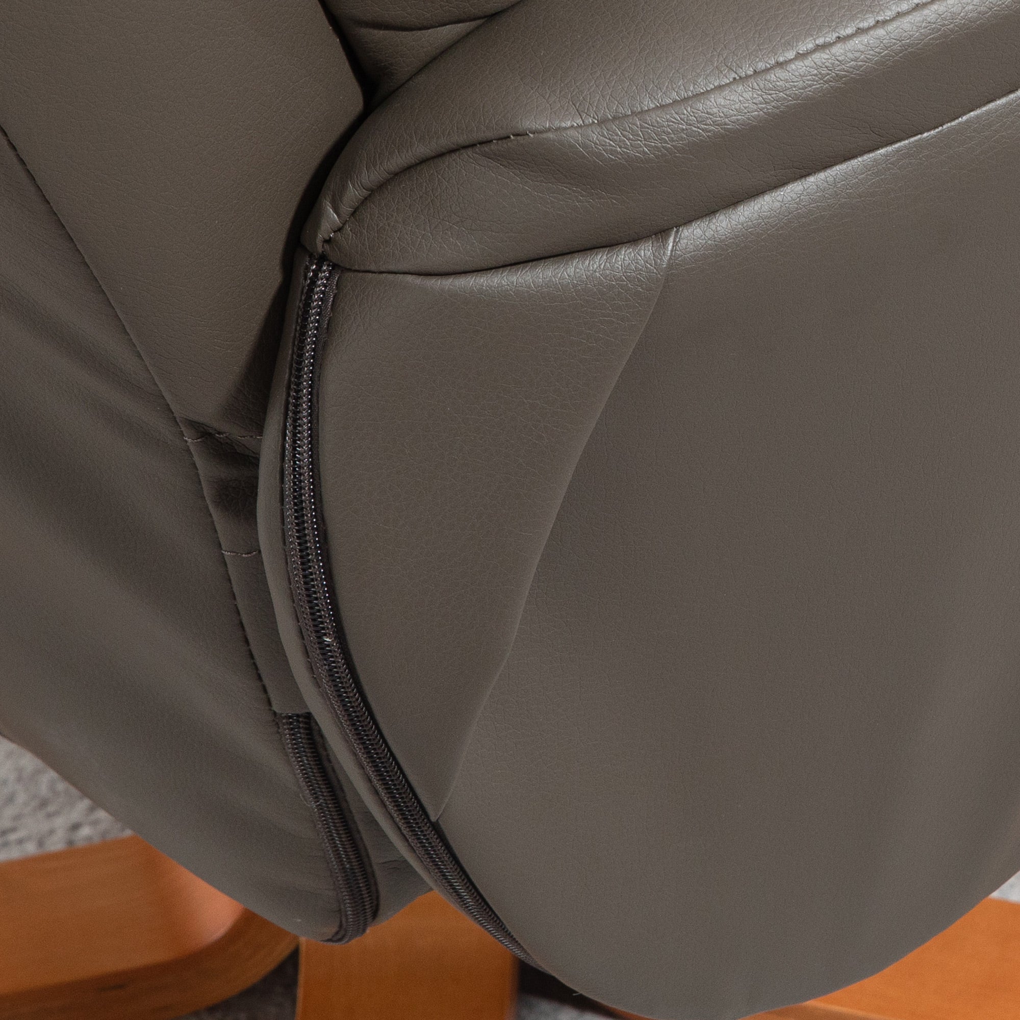 Fauteuil de relaxation avec repose-pied, fauteuil relax salon, dossier à bascule, fauteuil inclinable, assise rembourrée, revêtement synthétique, cadre en bois massif, design contemporain, gris