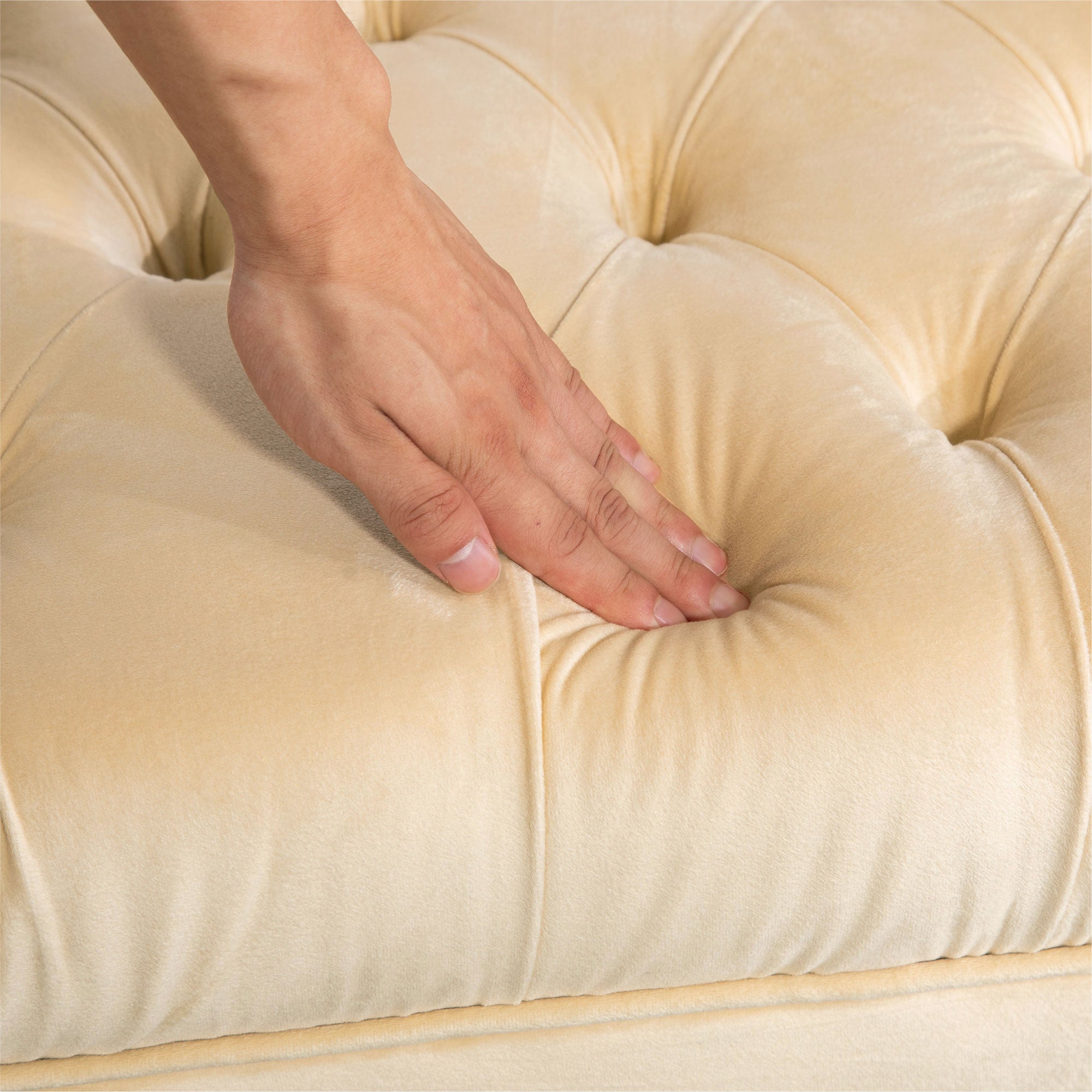 Banc banquette capitonnée bout de lit style classique chic dim. 118L x 45l x 42H cm piètement métal doré velours beige