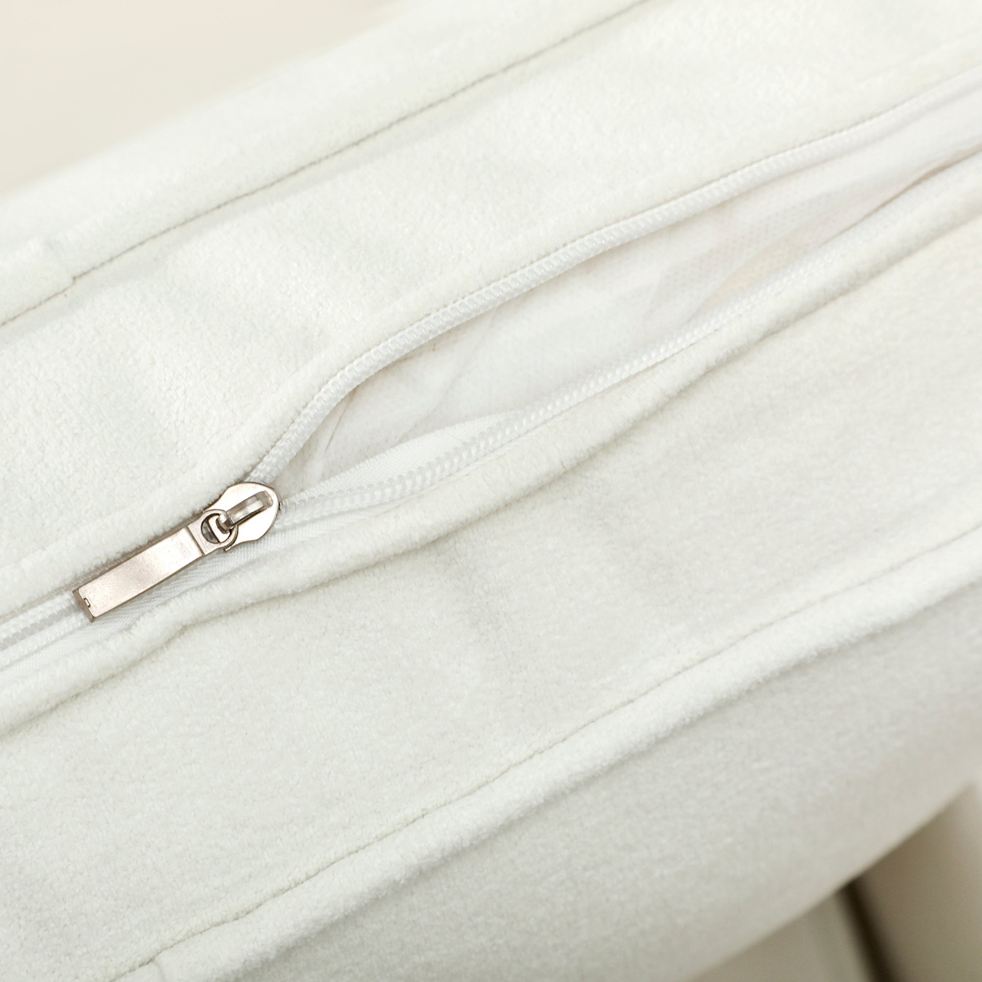 Canapé 3 places en velours, 185 cm, design moderne, canapé avec coussins épais, pieds en bois d'hévéa et assise capitonné, pour salon, chambre, bureau, crème