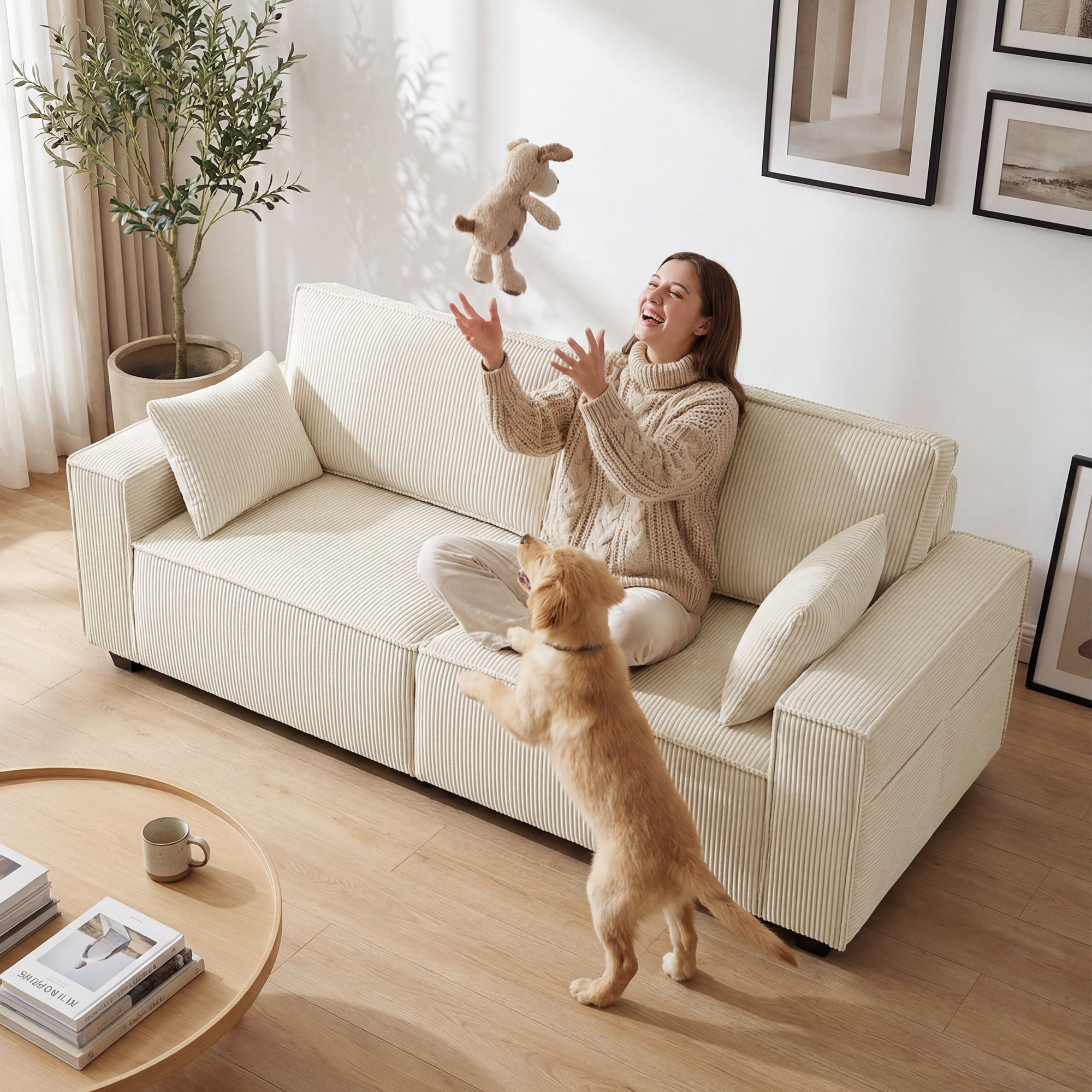 Canapé 3 places en velours côtelé 218 cm, canapé salon moderne, large assise rembourrée, coussins à ressorts, accoudoirs extra-larges, 2 coussins, poche latérale, pour salon, chambre, beige