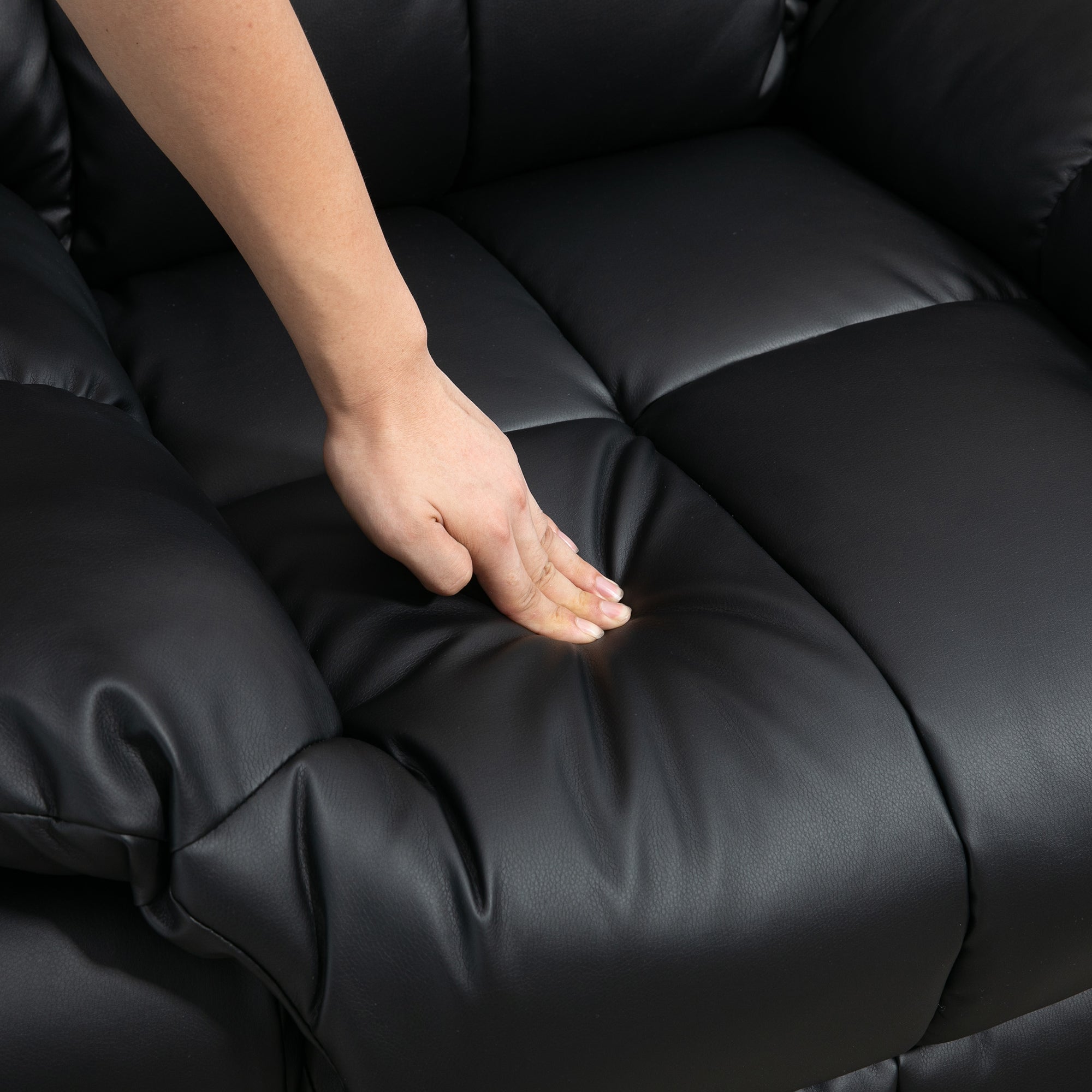 Fauteuil de massage fauteuil de relaxation massant avec dossier inclinable manuellement et repose-pied fauteuil TV revêtement synthétique télécommande incluse noir