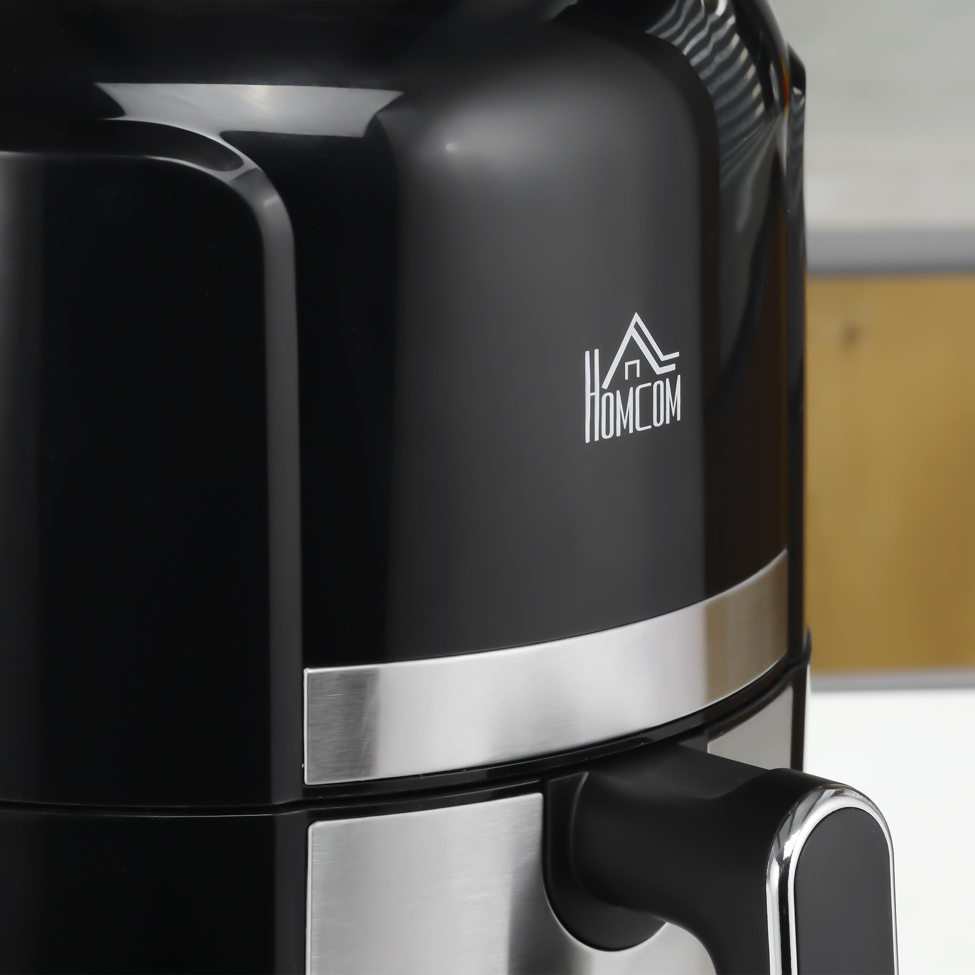 Friteuse sans huile 4 L, air fryer 1300 W 12 programmes, écran tactile, température réglable, arrêt automatique et panier antiadhésif, 85% de matières grasses en moins, sans BPA et PFOA, noir