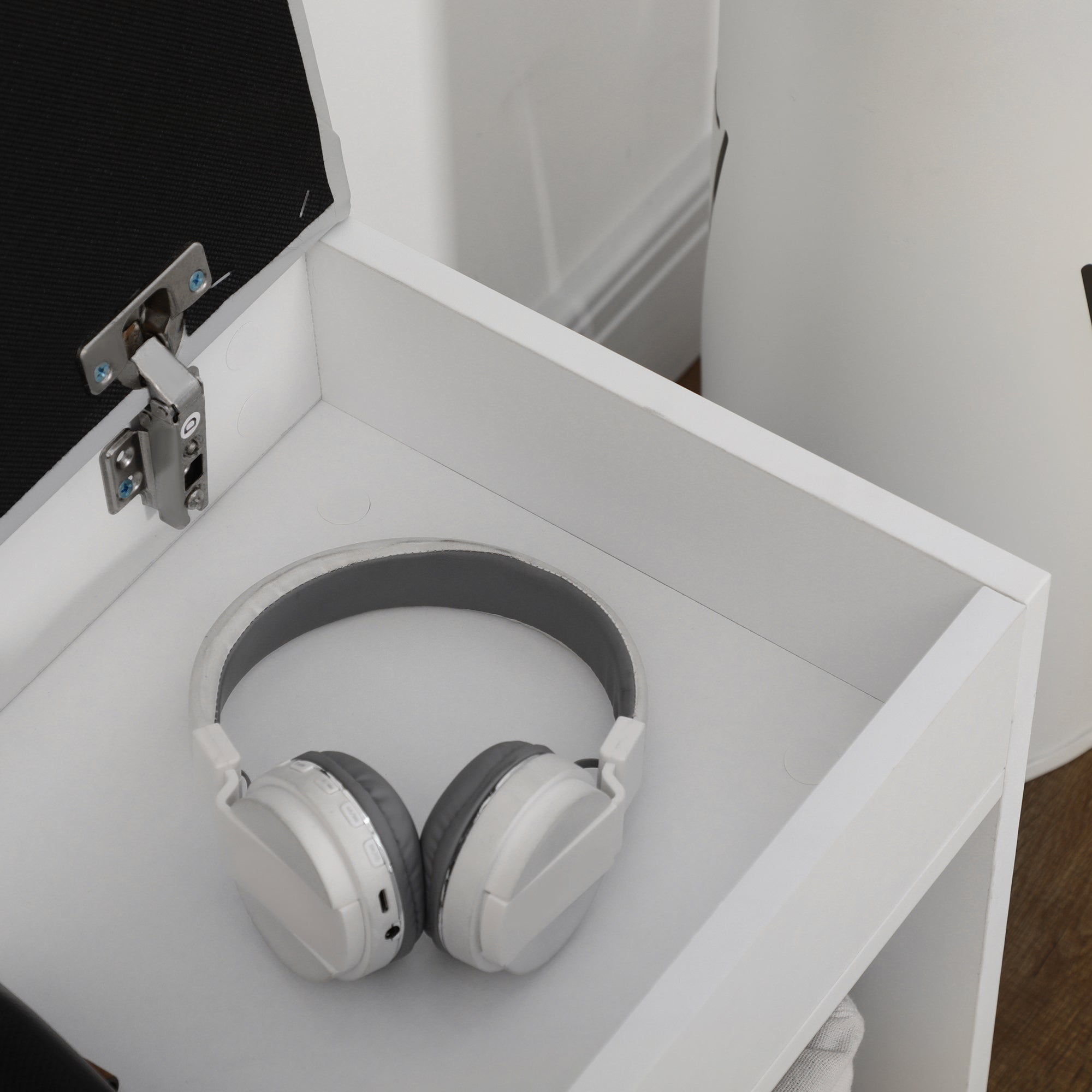 Meuble Chaussures Banc à Chaussures 2 Niveaux Rangement, Niche + Coffre intégré avec Coussin Blanc