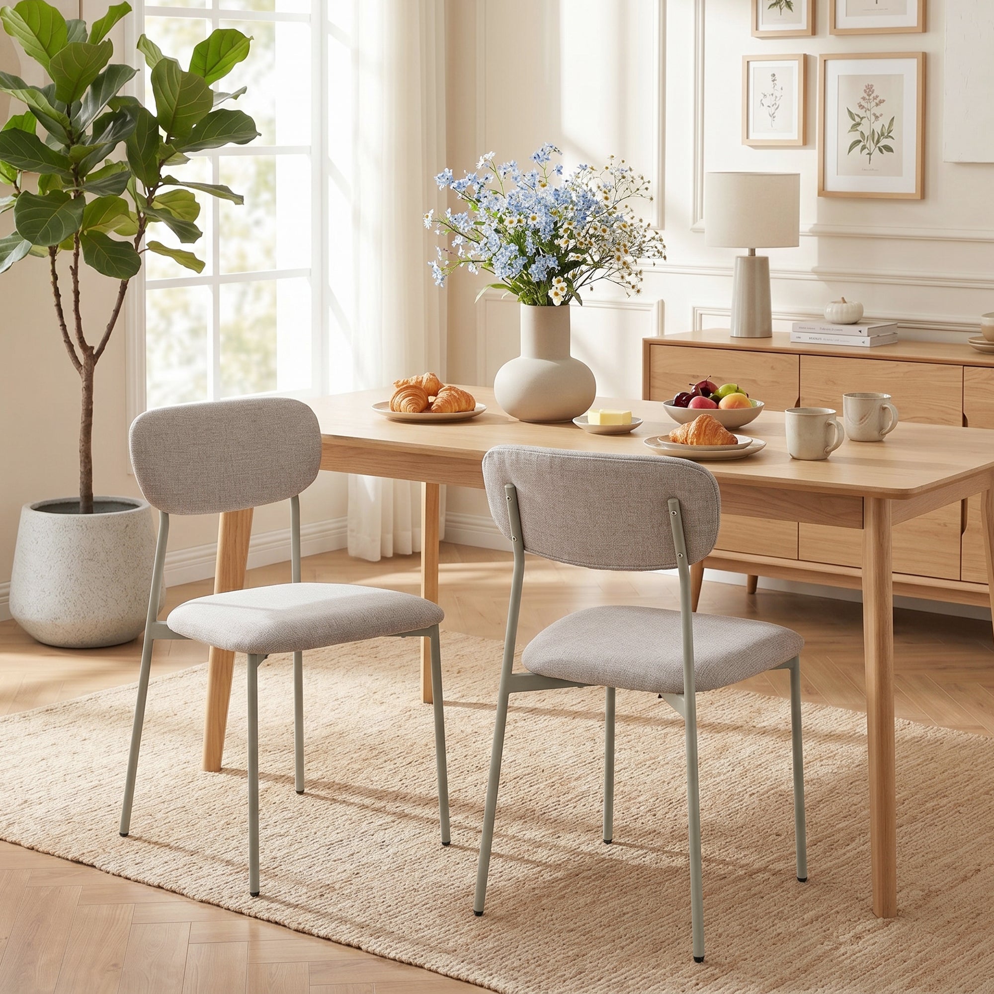 Lot de 2 chaises de salle à manger modernes, chaises de cuisine empilables en tissu effet lin avec siège et dossier rembourrés, pieds en acier, marron clair