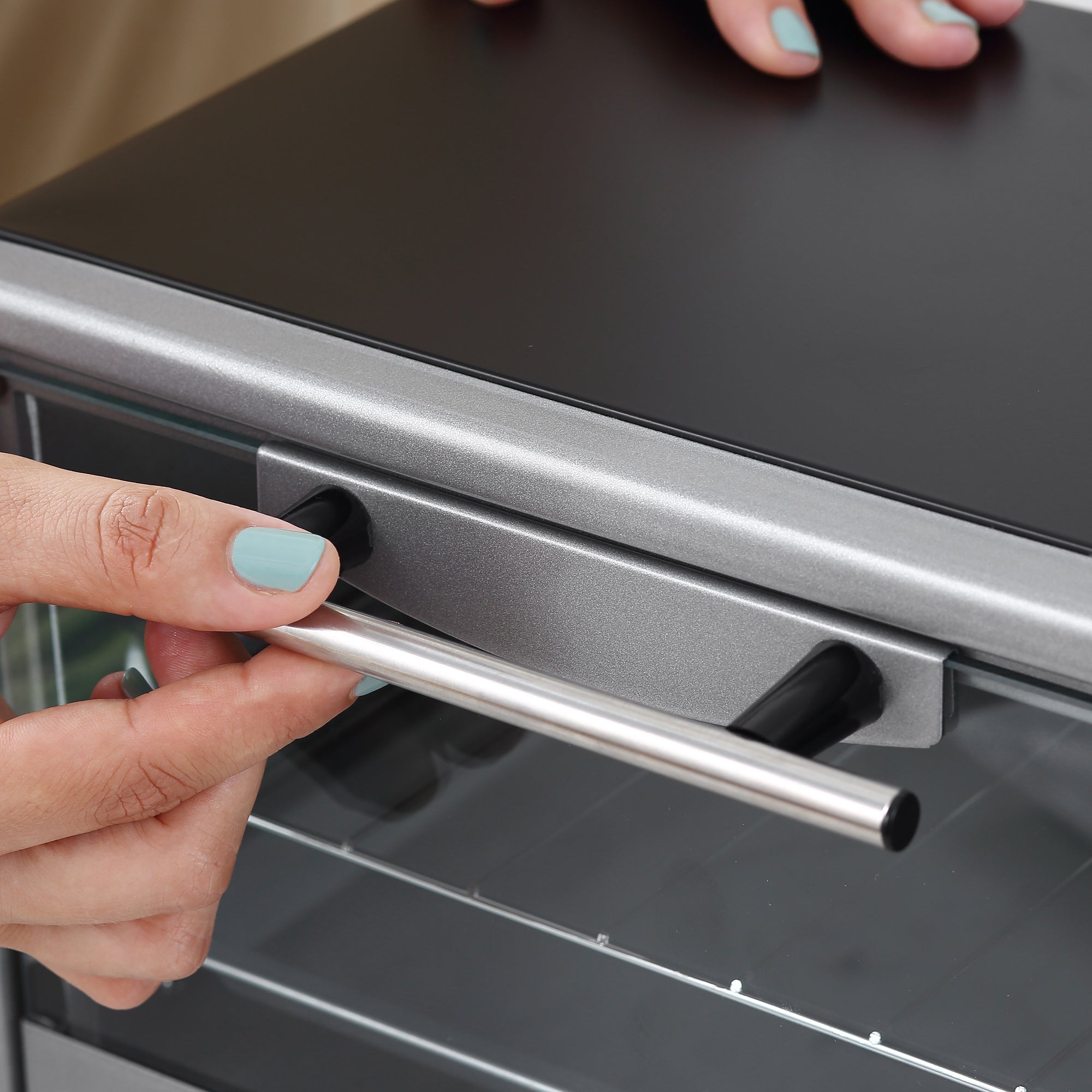 Mini four électrique 10L avec 1 grille et 1 plateau, température réglable de 100°C à 230°C, Minuteur 60 min, 36,5x26x22cm, argent