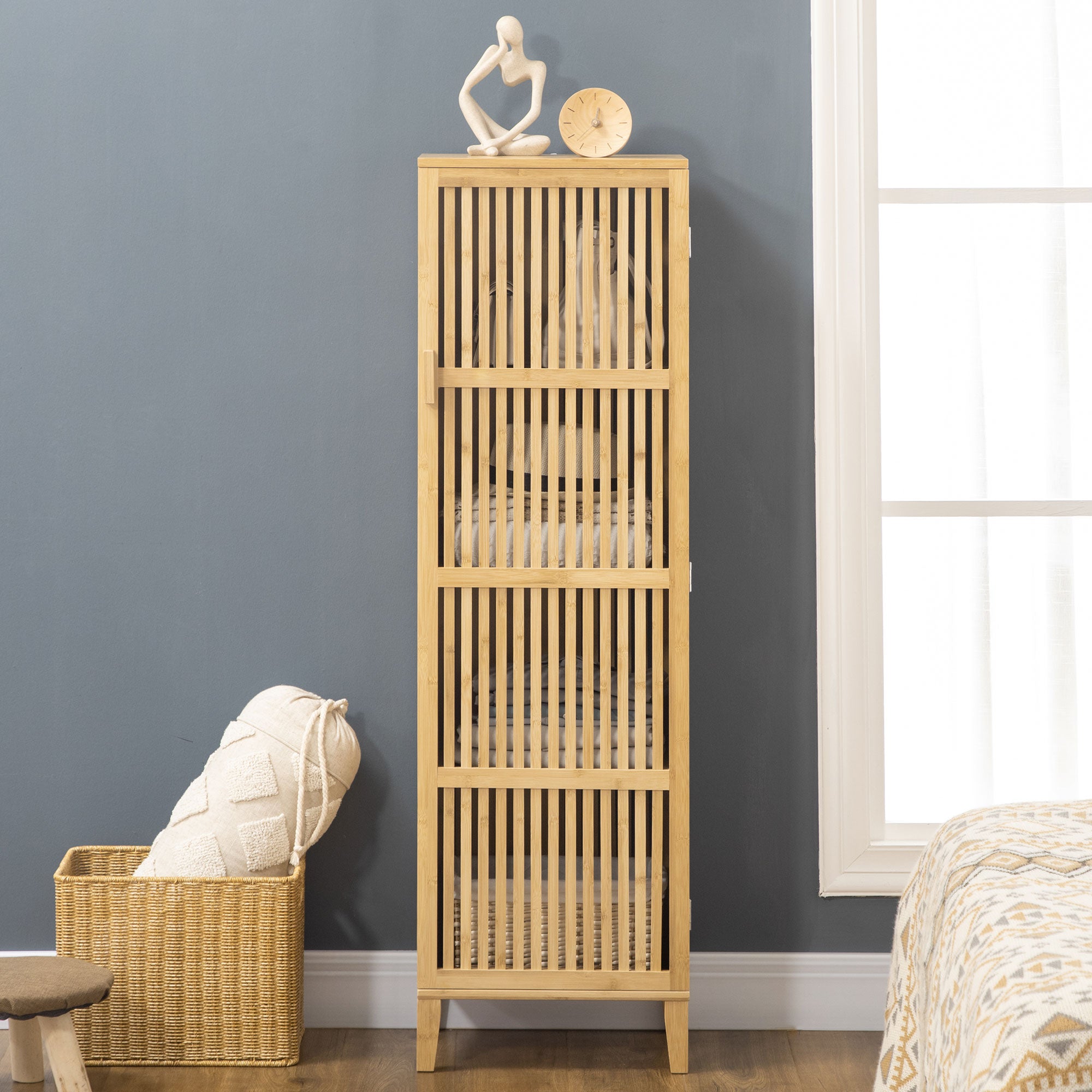 Meuble de rangement en bambou armoire de rangement avec 4 niveaux et porte design à lamelles pour salle de bain chambre salon 40 x 30 x 140 cm