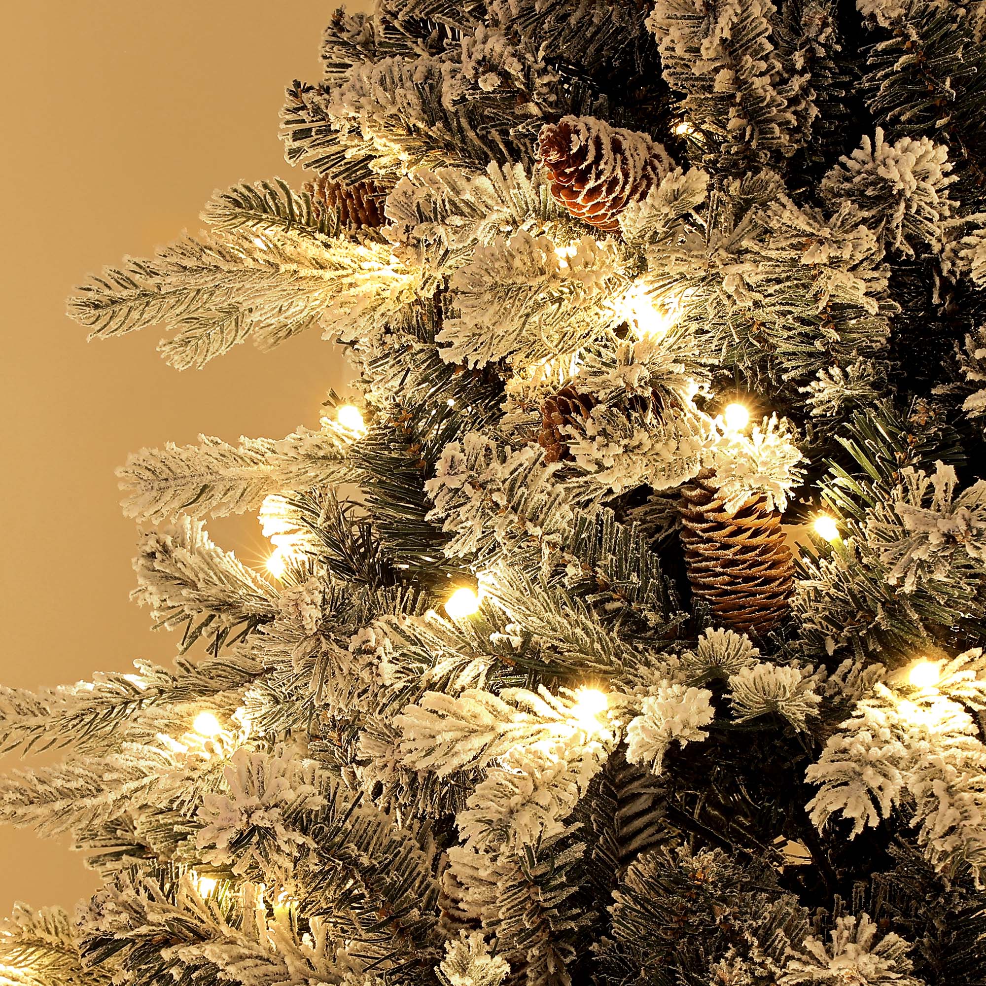 Sapin de Noël artificiel 180 cm arbre de Noël lumineux floqué enneigé avec support en acier pliable, 200 LEDs blanc chaud, 793 branches, décoration de Noël effet réaliste - vert
