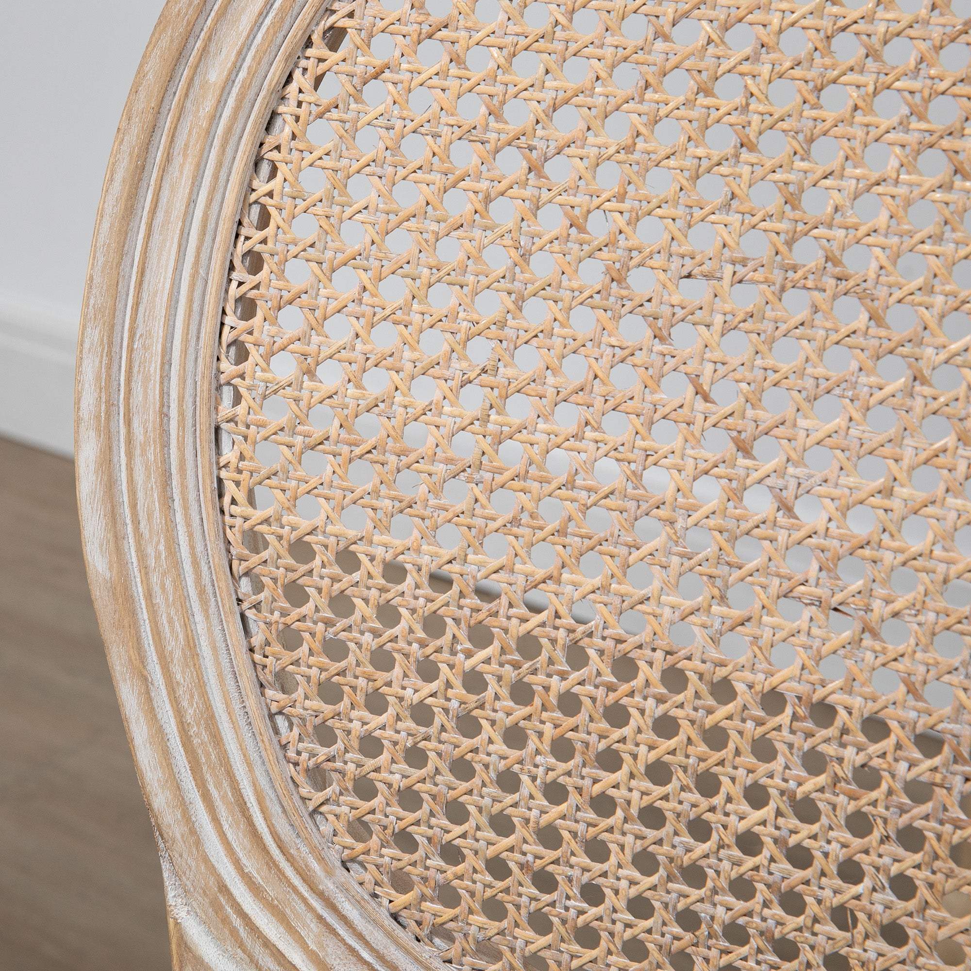 Lot de 2 chaises de Salle à Manger - Chaise de Salon médaillon Style Louis XVI - Bois Massif sculpté, patiné - Dossier cannage - Aspect Lin Gris