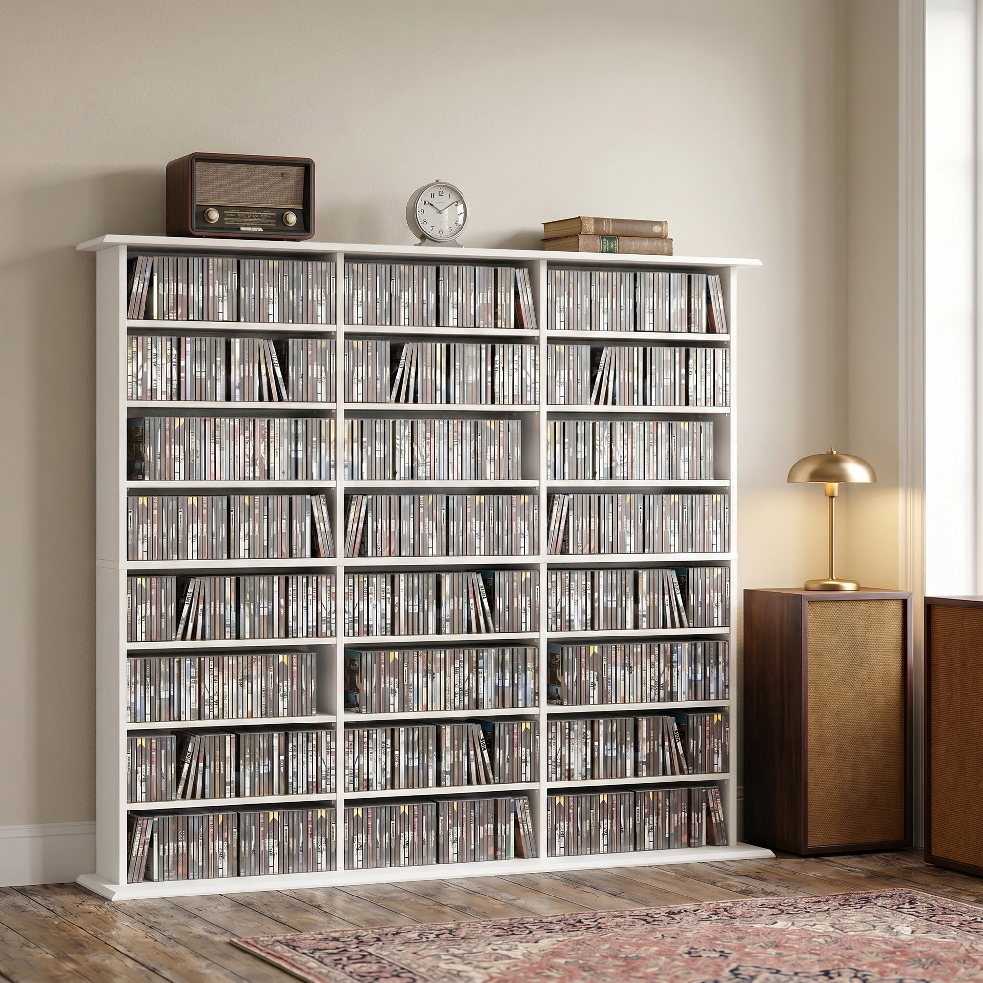 Rangements pour CD et DVD, Meuble de Rangement Multimédia, Capacité Max. 1032 CDs/594 DVDs et Blu-ray, 24 Compartiments et 18 Étagères Réglables, pour Salon, Chambre, 145x24x126,3cm, Blanc