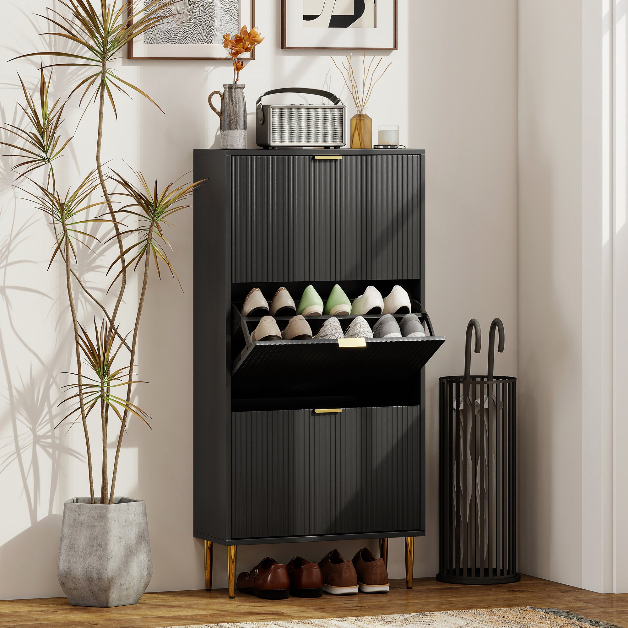 Meuble à chaussures 18 paires, armoire à chaussures étroite moderne avec 3 tiroirs rabattables, portes cannelées et étagères réglables, pour couloir et entrée, 60 x 24 x 122,5 cm, noir