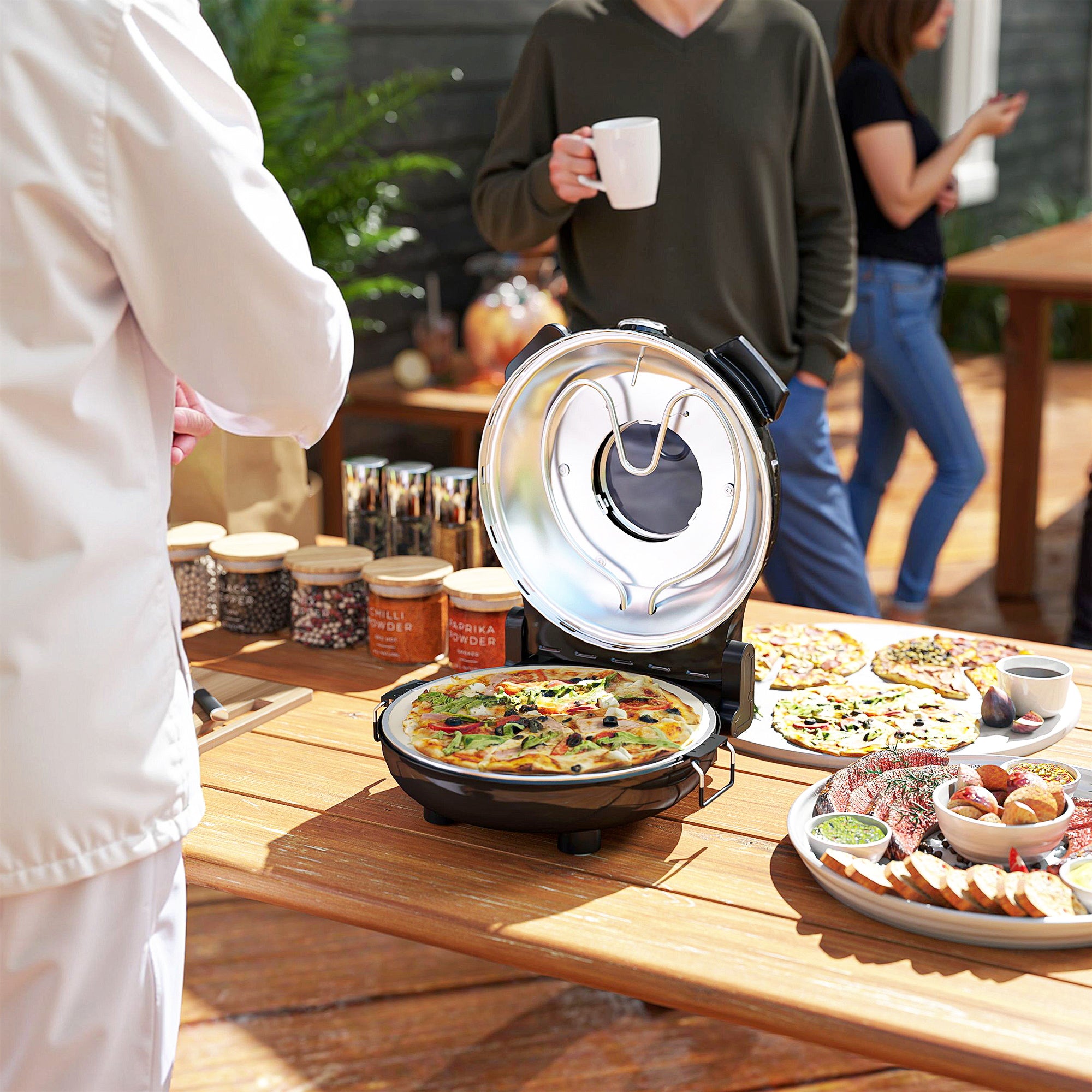 Four à pizza électrique 1200 W jusqu'à 430°C, plaque en pierre réfractaire 30 cm, minuterie, température réglable, protection contre surchauffe et fenêtre de visualisation, pelles inclus, noir