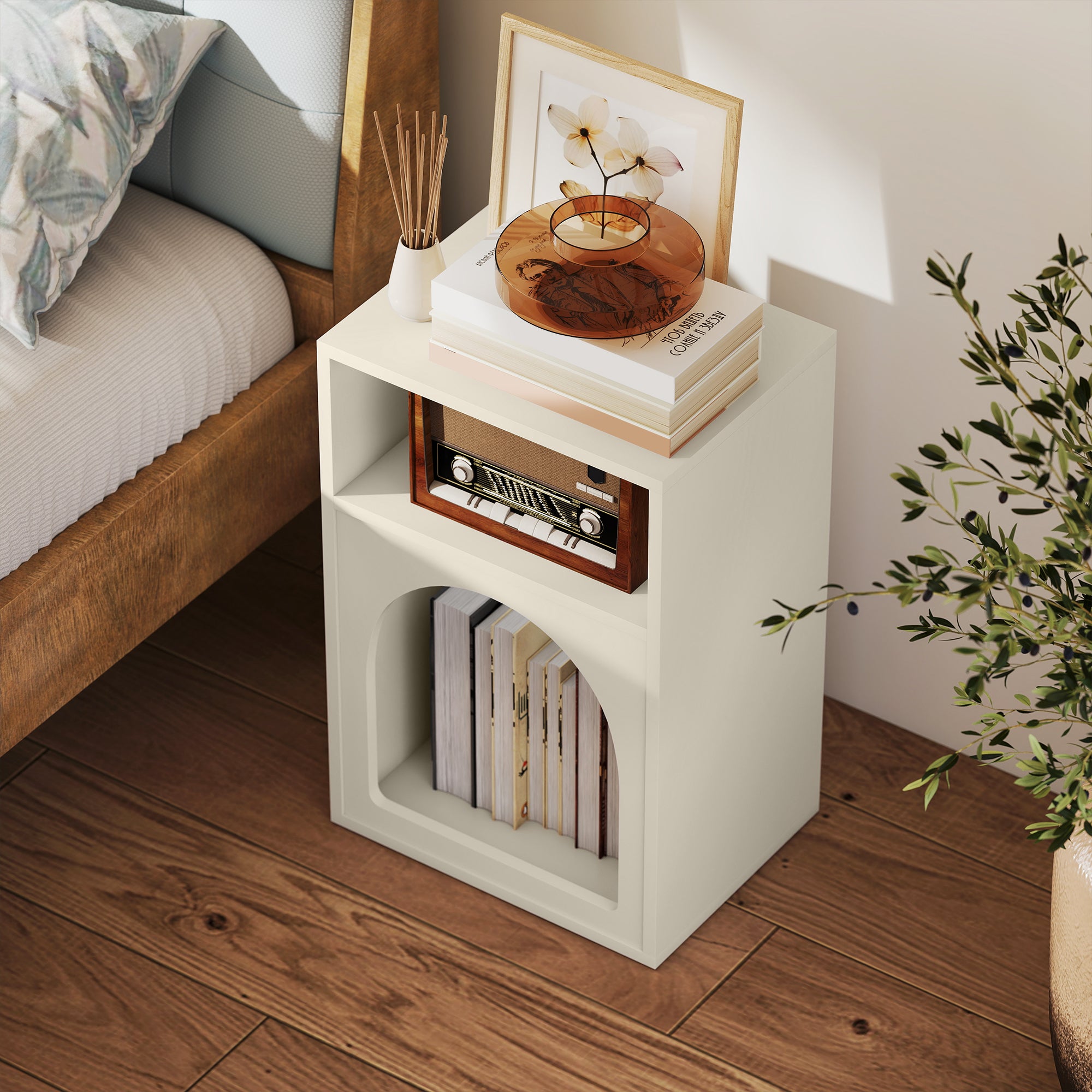 Lot de 2 tables de chevet, table de nuit avec compartiments ouverts, design arqué, chevet de lit pour chambre à coucher, salon, 40 x 30 x 60 cm, crème
