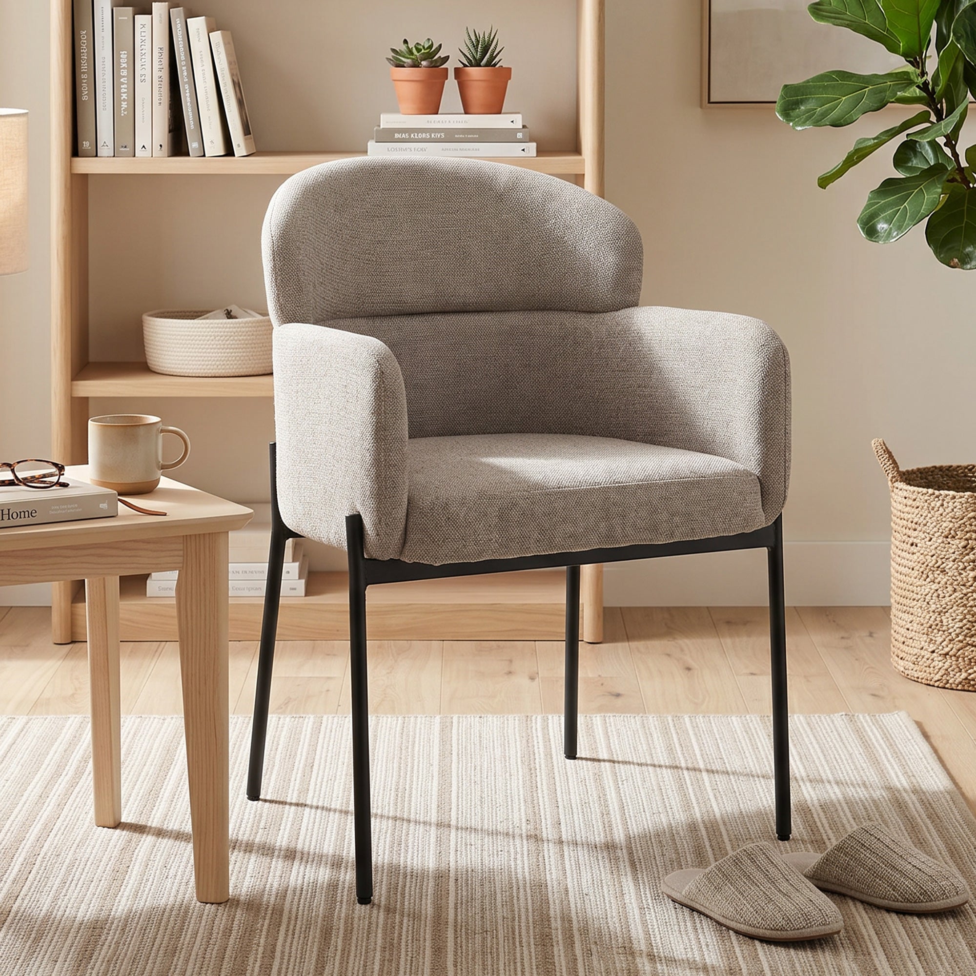 Fauteuil Salon, Fauteuil d'Appoint Rembourré en Chenille avec Dossier Courbé et Accoudoirs, Pieds en Métal, Style Moderne, Chaise de Chambre, Coins Lecture, Petit Espace, Marron Clair