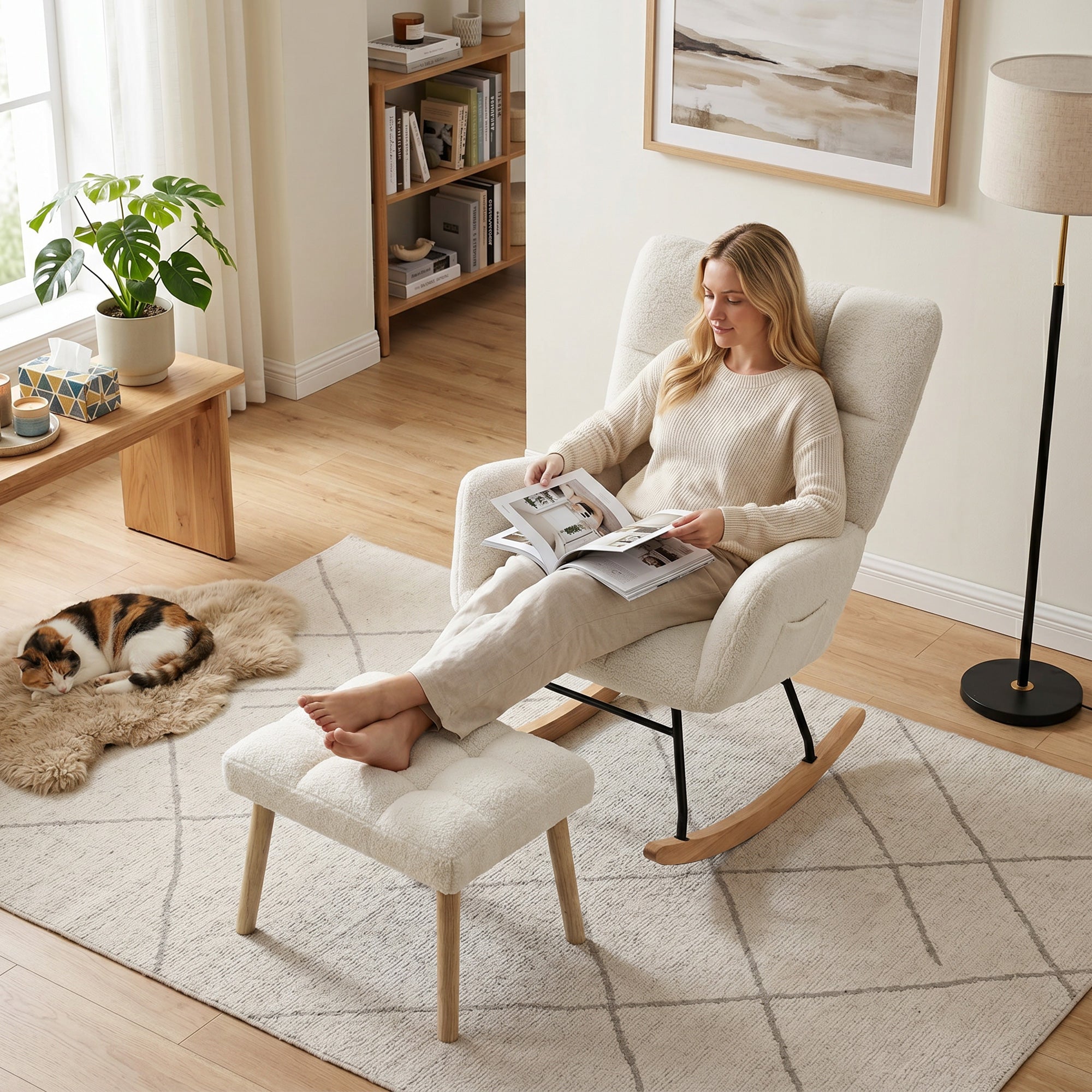Fauteuil à Bascule avec Repose-Pieds, Rocking Chair en Tissu Bouclette, Assise Rembourrée, Dossier Large et Haut, Coussin Épais, Accoudoirs, Chaise Bascule Capitonnée pour Salon Chambre, Crème